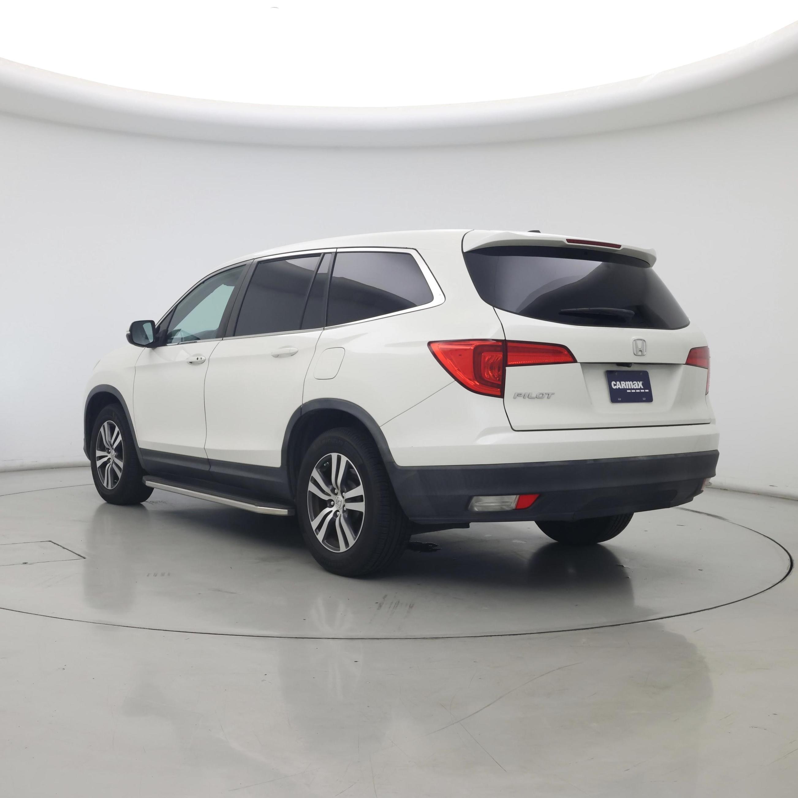 Thumbnail: 2018 Honda Pilot - 2