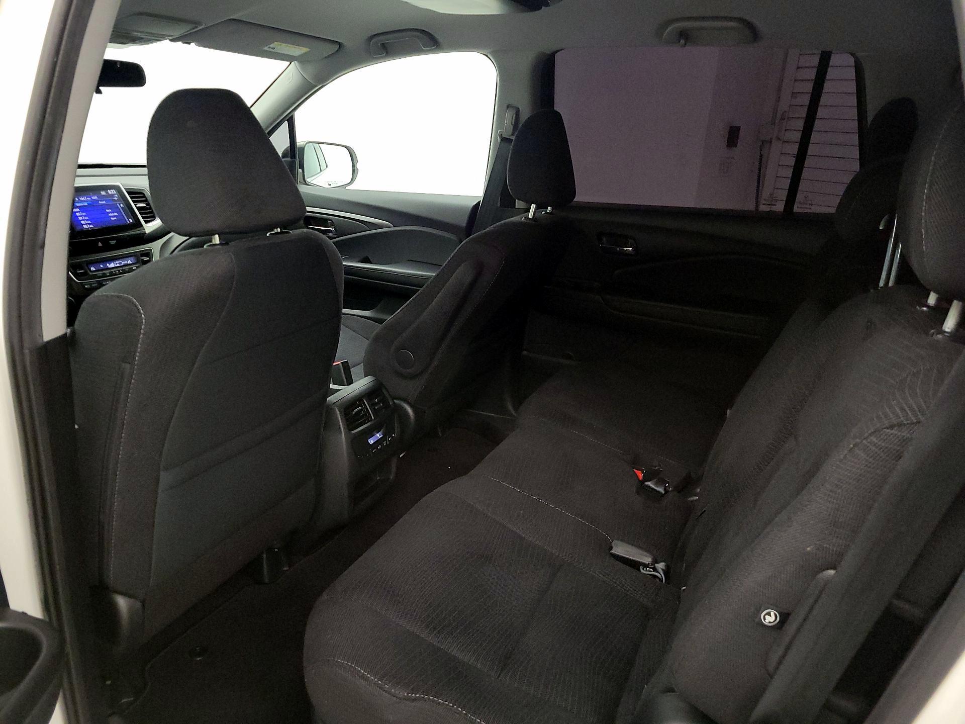Thumbnail: 2018 Honda Pilot - 19
