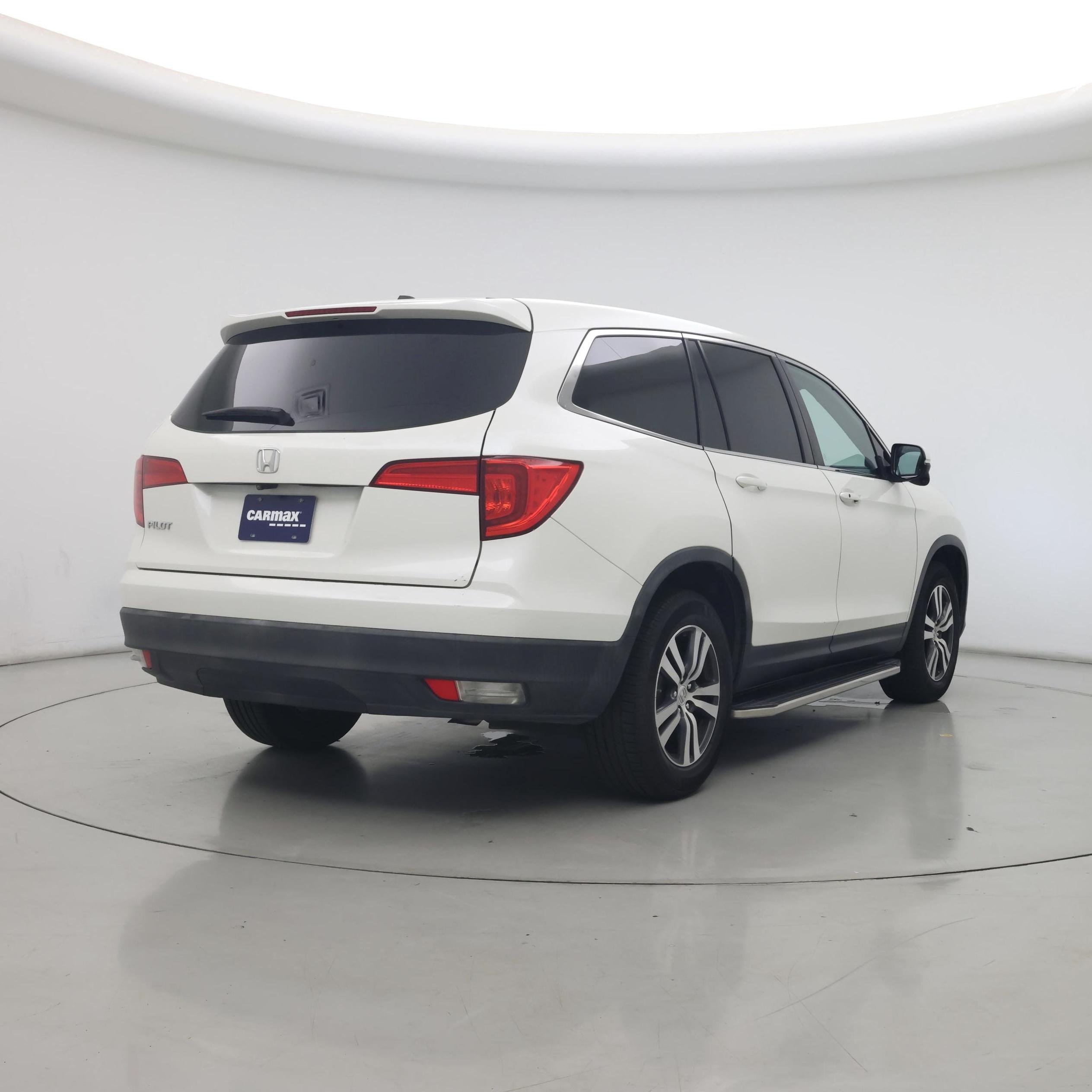 Thumbnail: 2018 Honda Pilot - 8