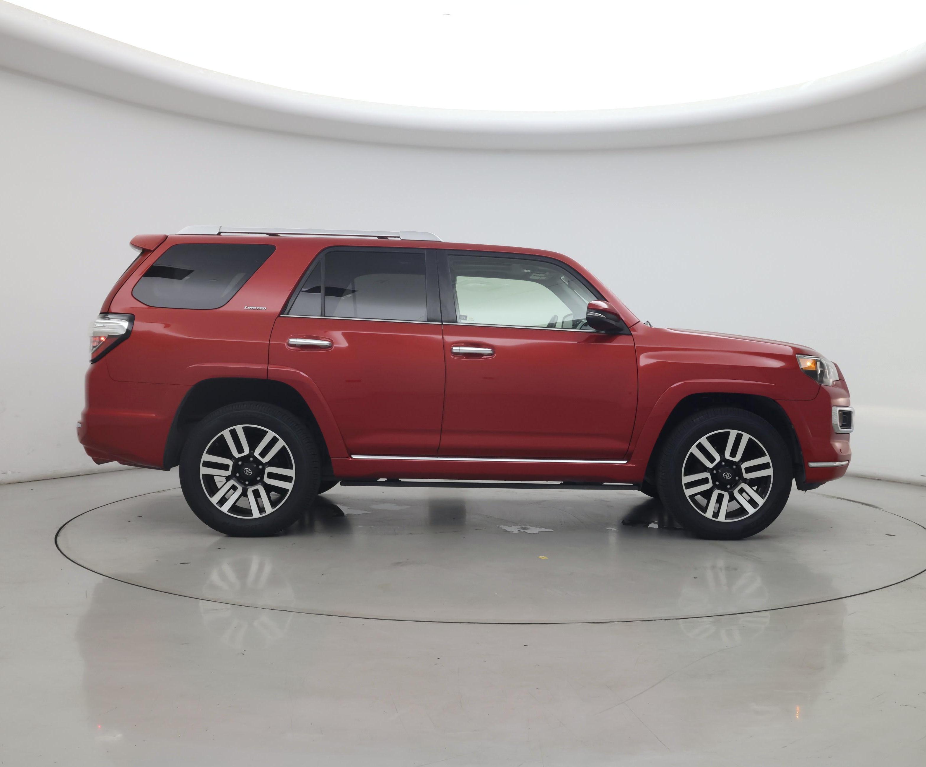 Thumbnail: 2017 Toyota 4Runner - 7