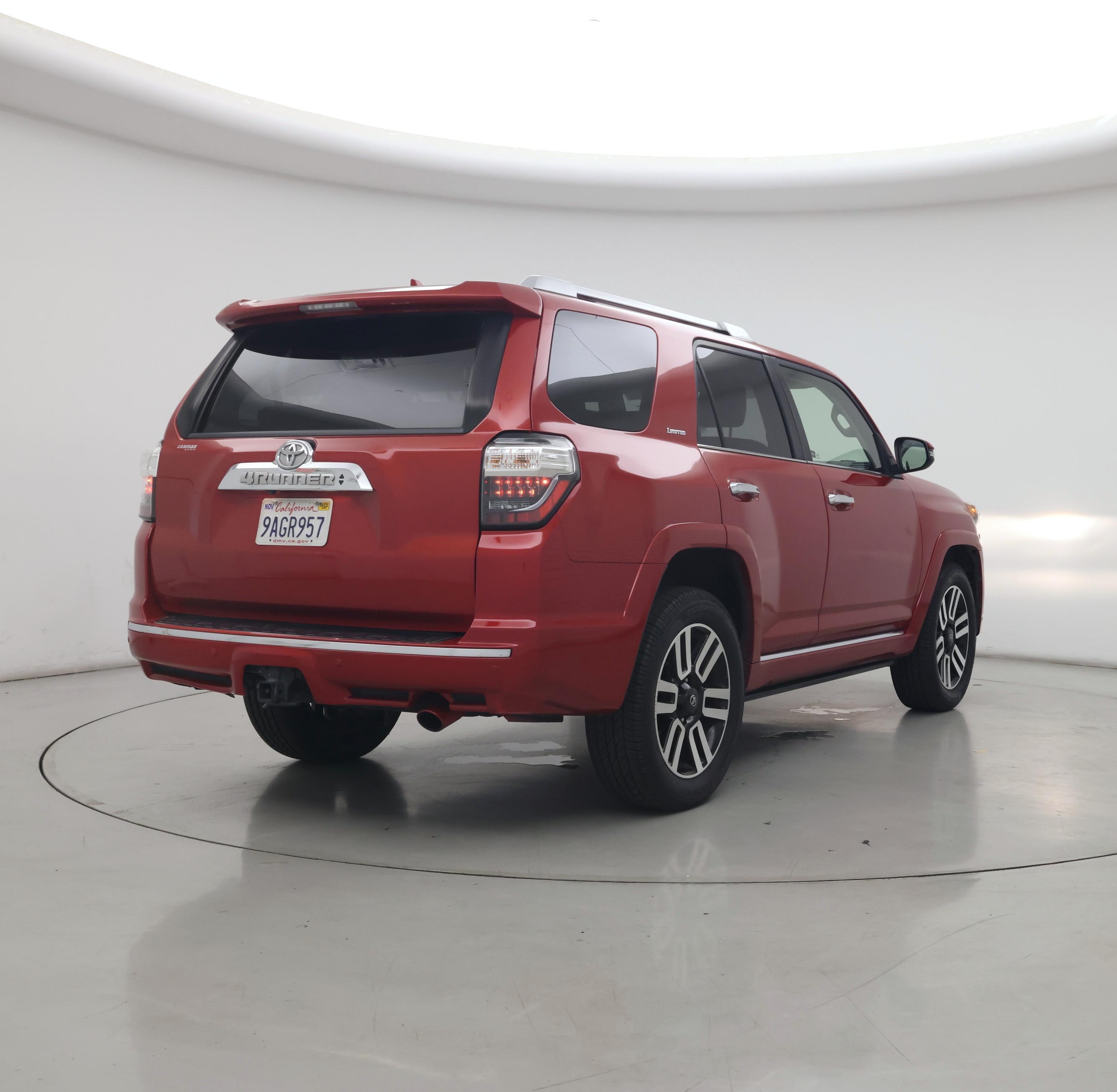 Thumbnail: 2017 Toyota 4Runner - 8