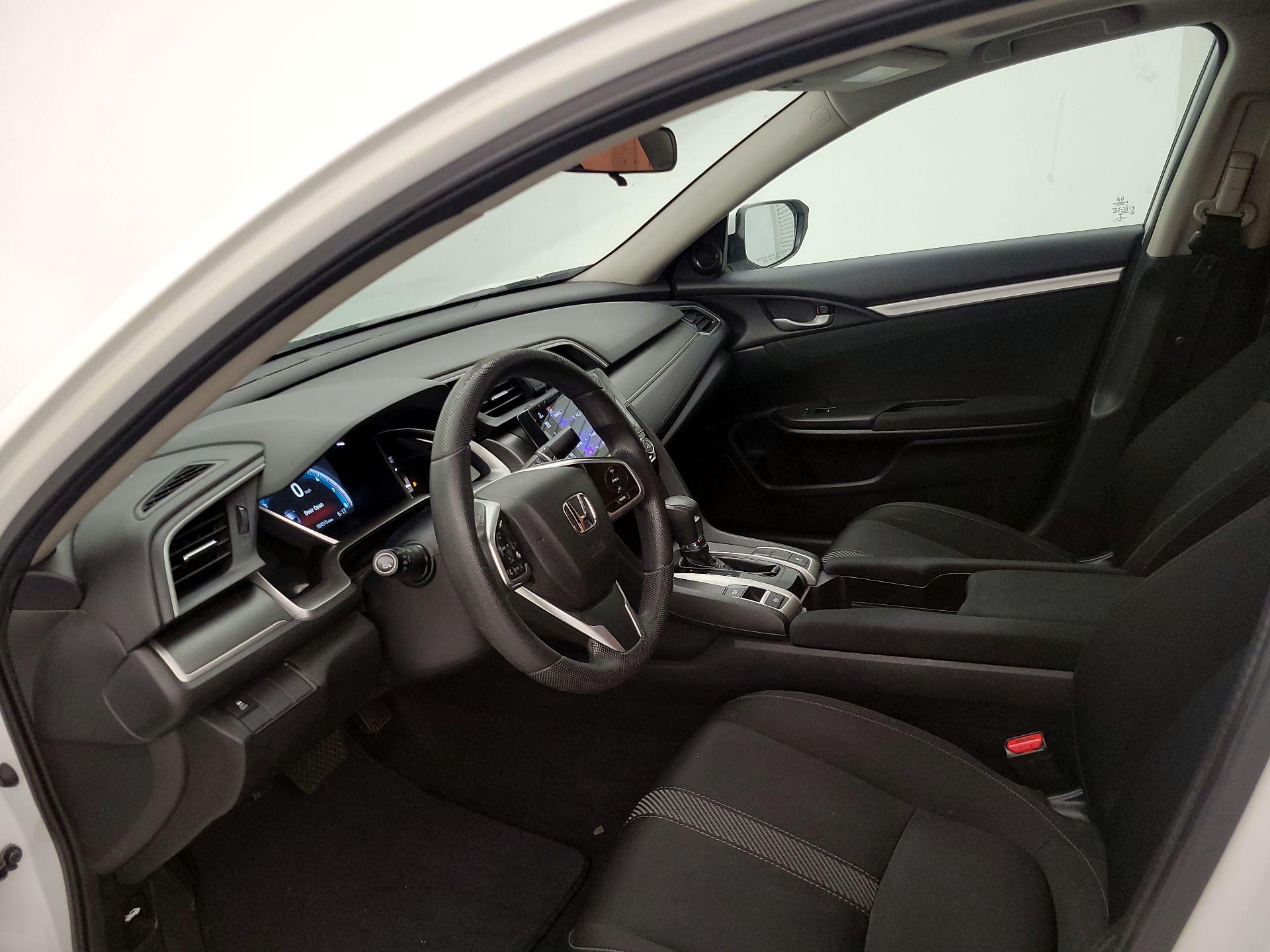 Thumbnail: 2016 Honda Civic - 11