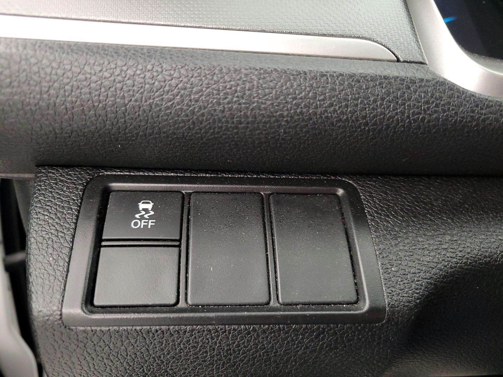 Thumbnail: 2016 Honda Civic - 13