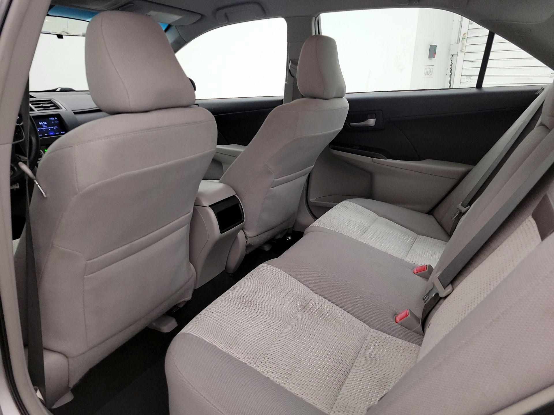 Thumbnail: 2014 Toyota Camry - 19