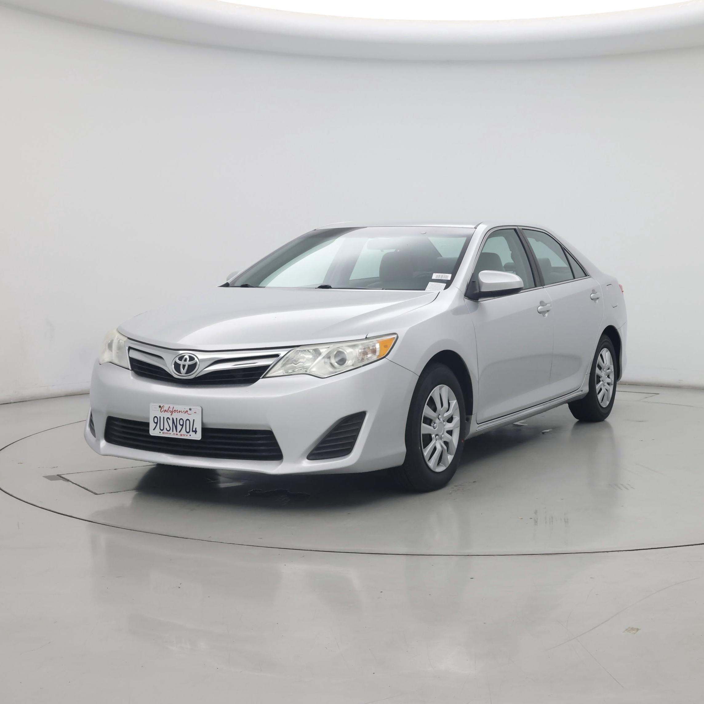 Thumbnail: 2014 Toyota Camry - 4