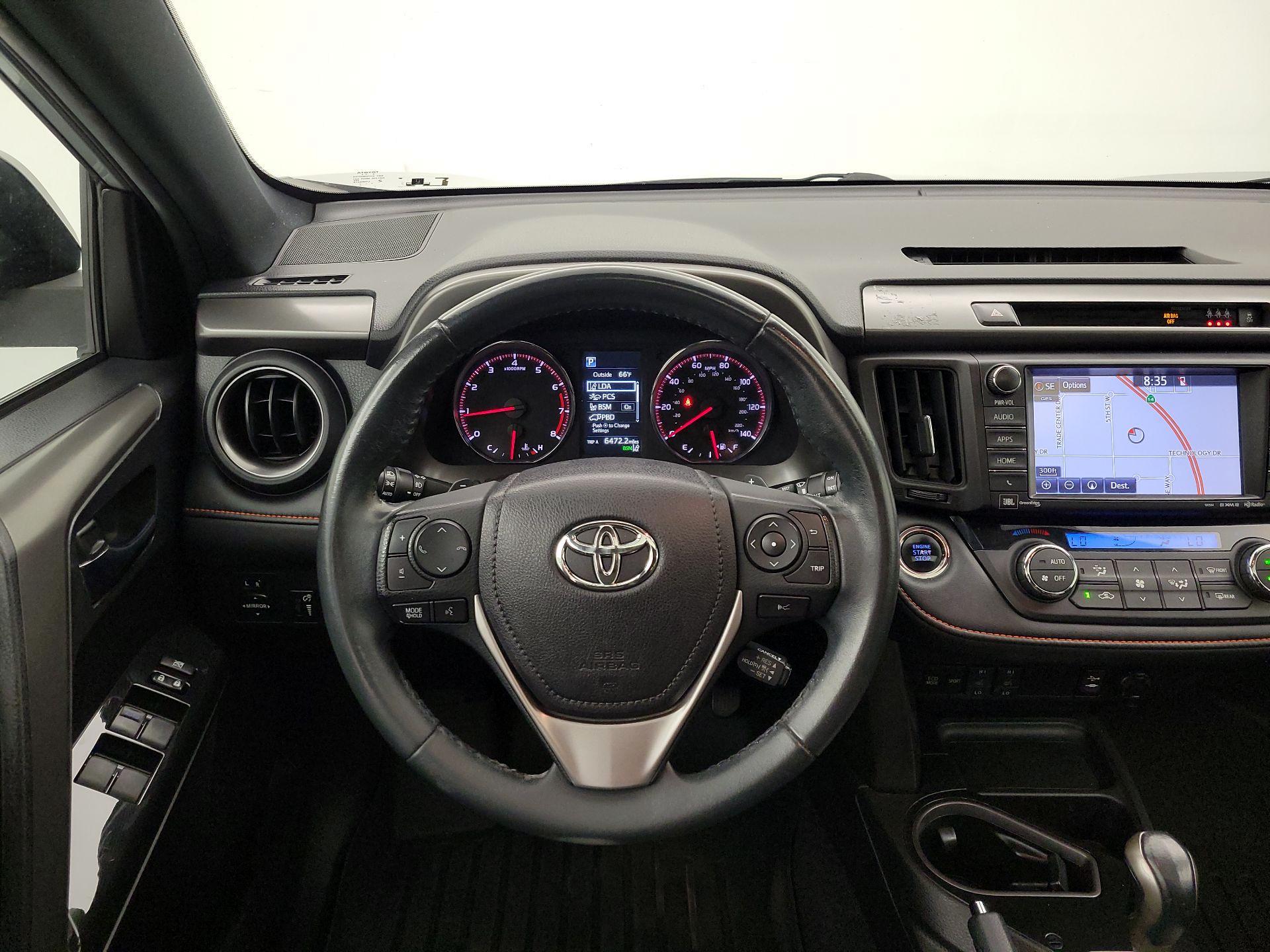 Thumbnail: 2017 Toyota RAV4 - 10