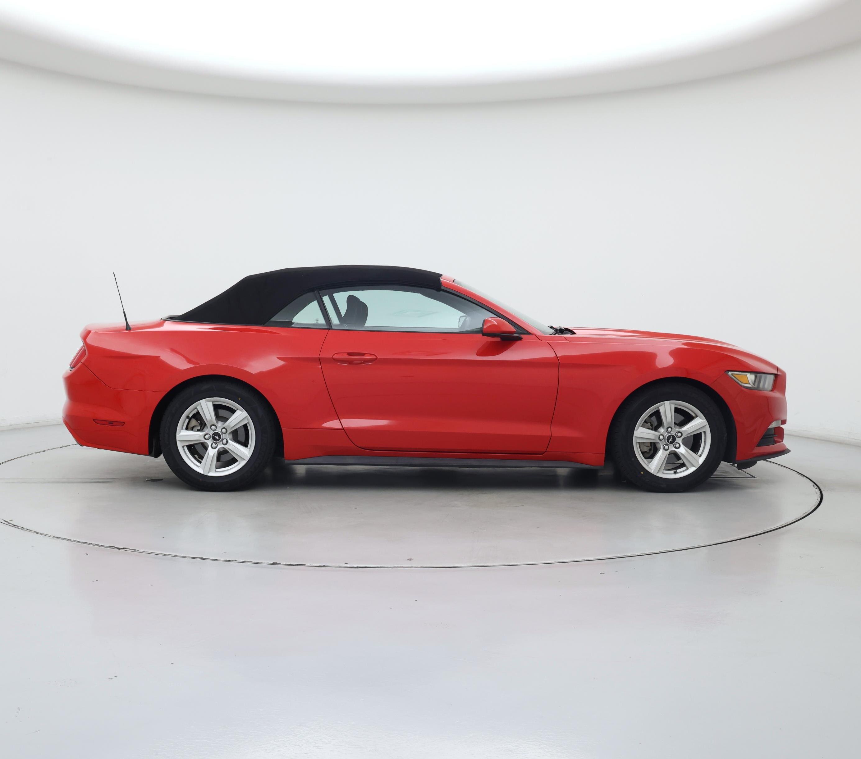 Thumbnail: 2017 Ford Mustang - 7