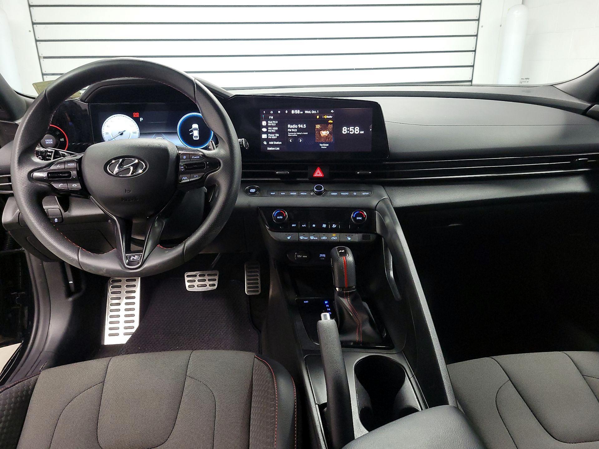 Thumbnail: 2023 Hyundai Elantra - 9