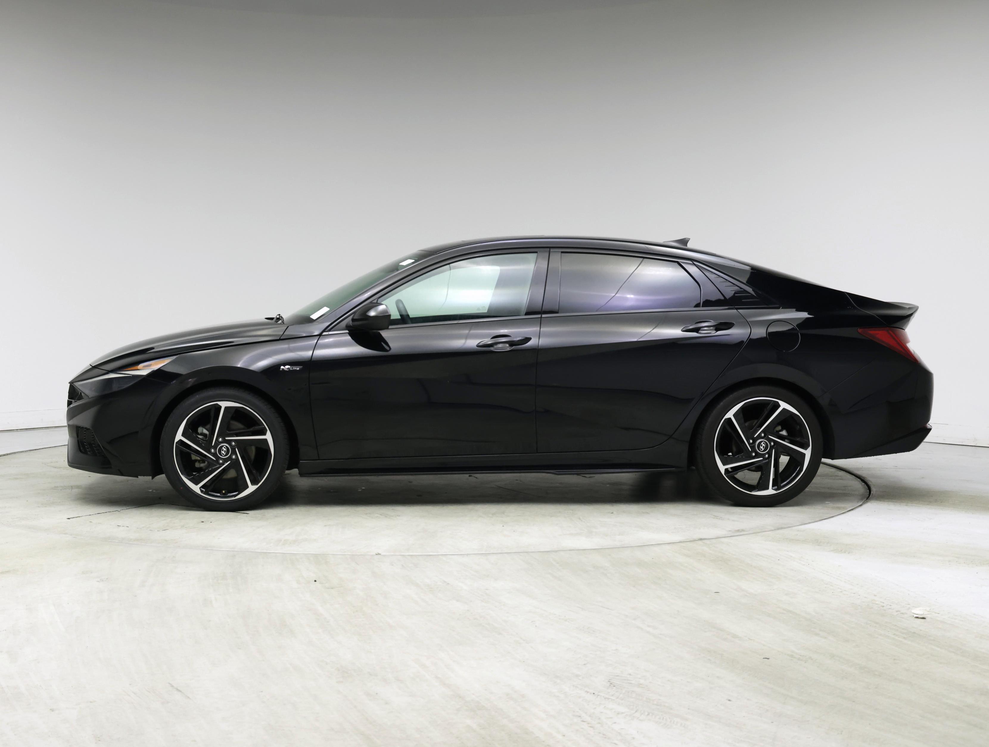 Thumbnail: 2023 Hyundai Elantra - 3