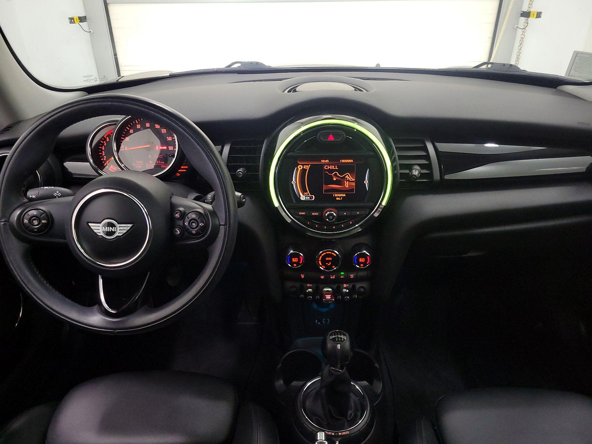 Thumbnail: 2015 MINI Cooper Hardtop - 9