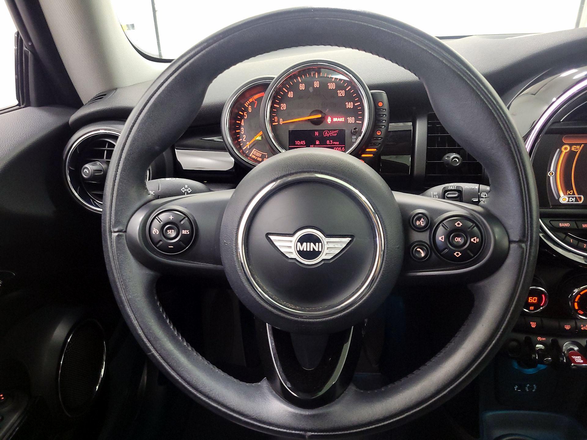 Thumbnail: 2015 MINI Cooper Hardtop - 10