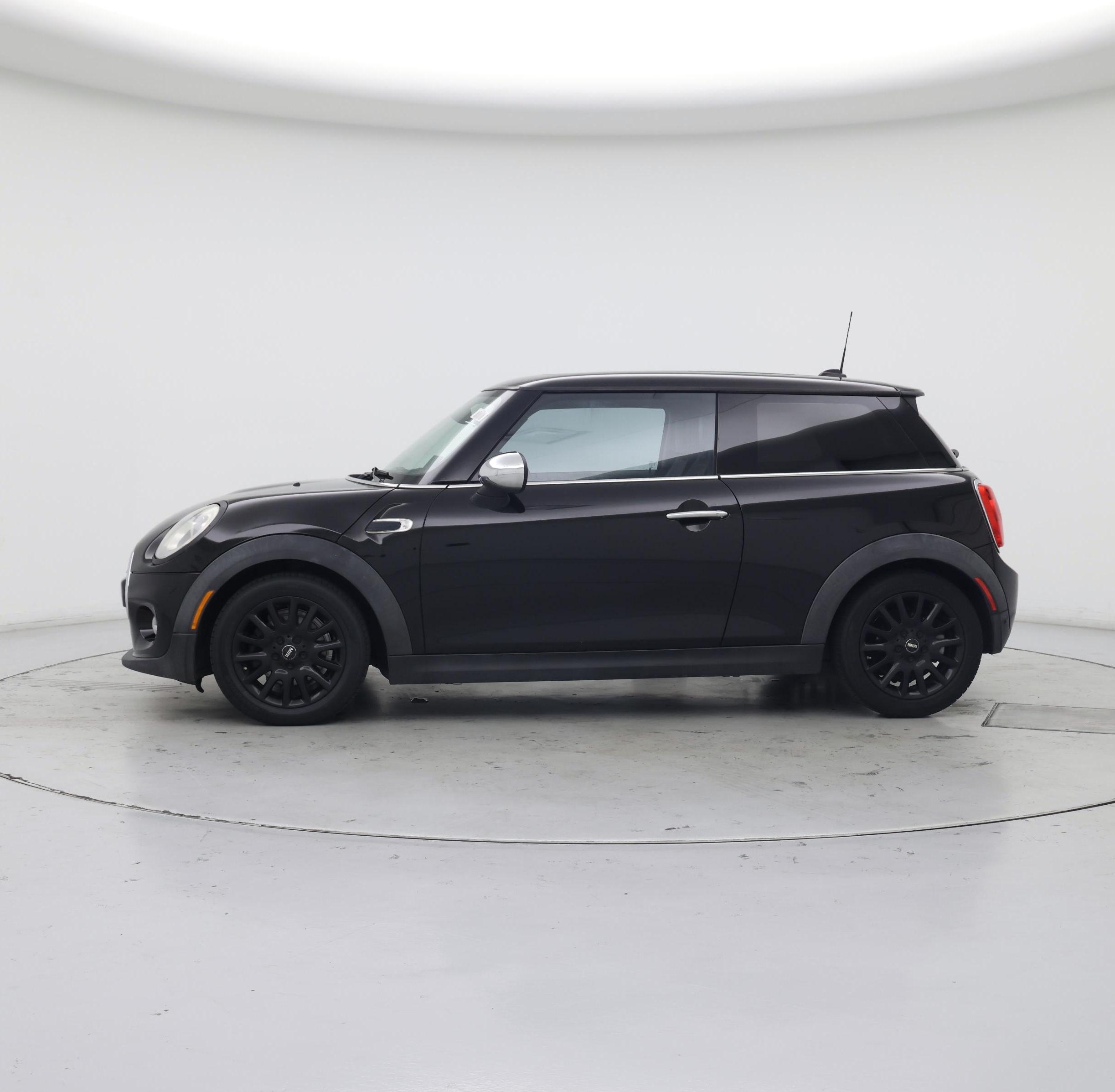 Thumbnail: 2015 MINI Cooper Hardtop - 3