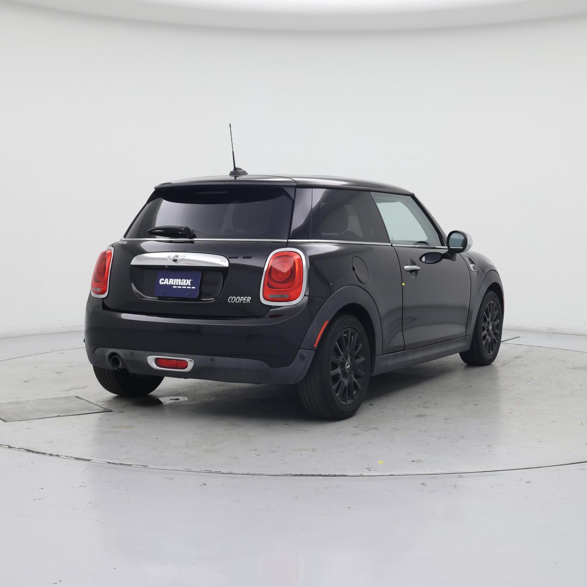 Thumbnail: 2015 MINI Cooper Hardtop - 8