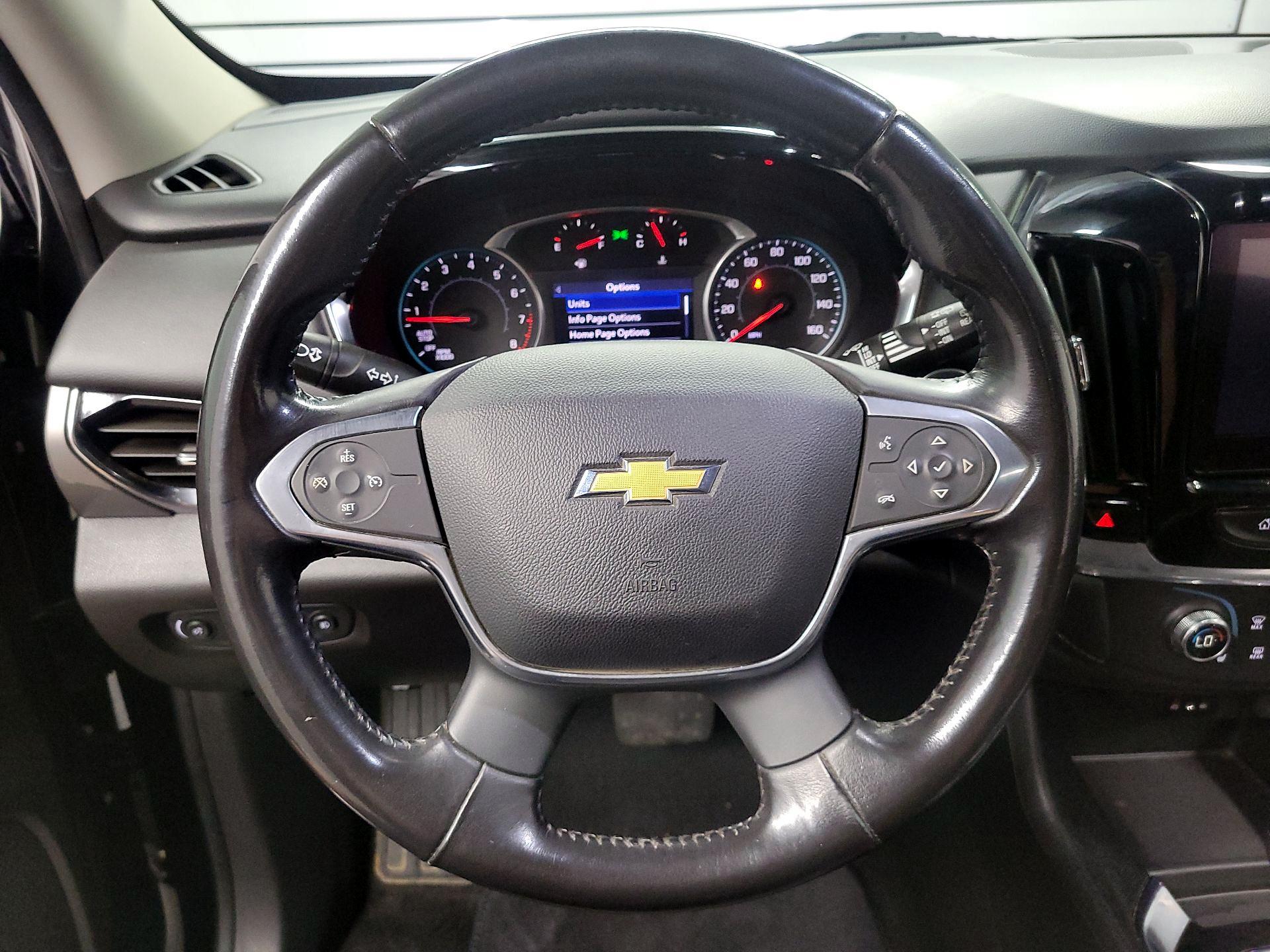 Thumbnail: 2021 Chevrolet Traverse - 10