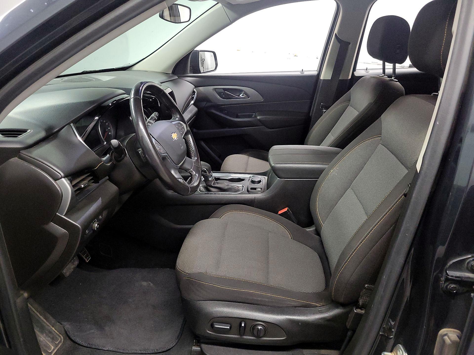 Thumbnail: 2021 Chevrolet Traverse - 11