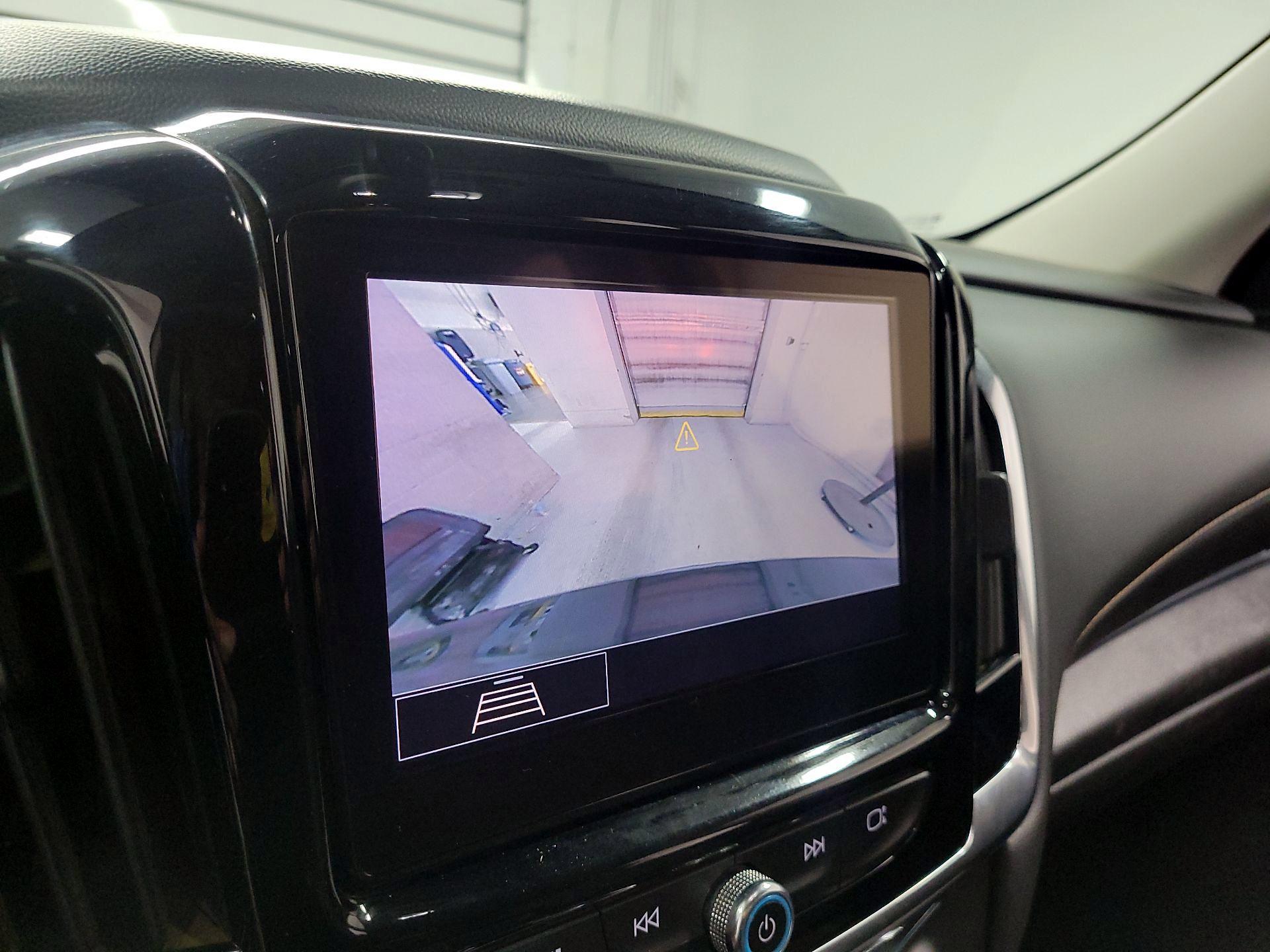 Thumbnail: 2021 Chevrolet Traverse - 14