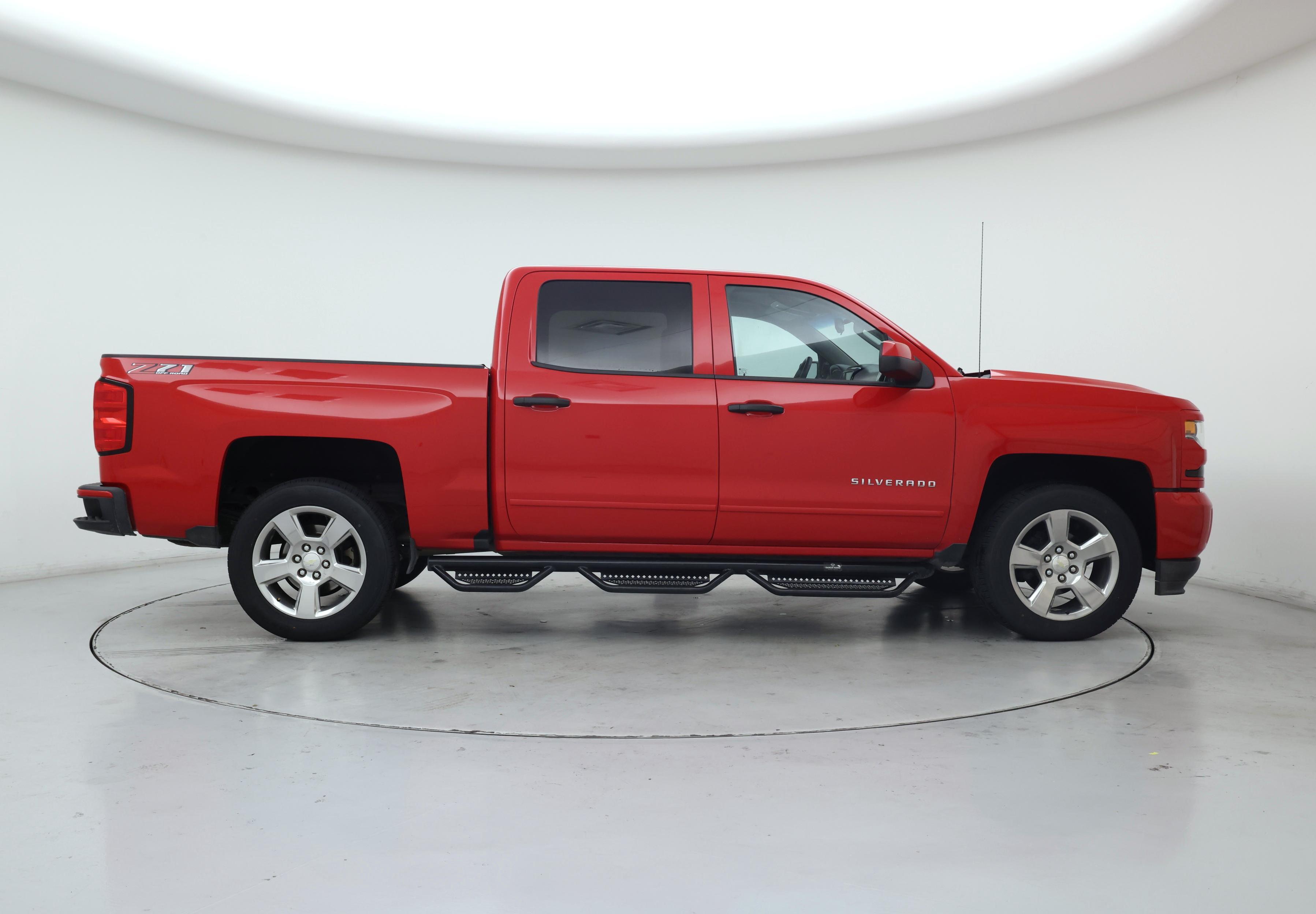 Thumbnail: 2018 Chevrolet Silverado 1500 - 7