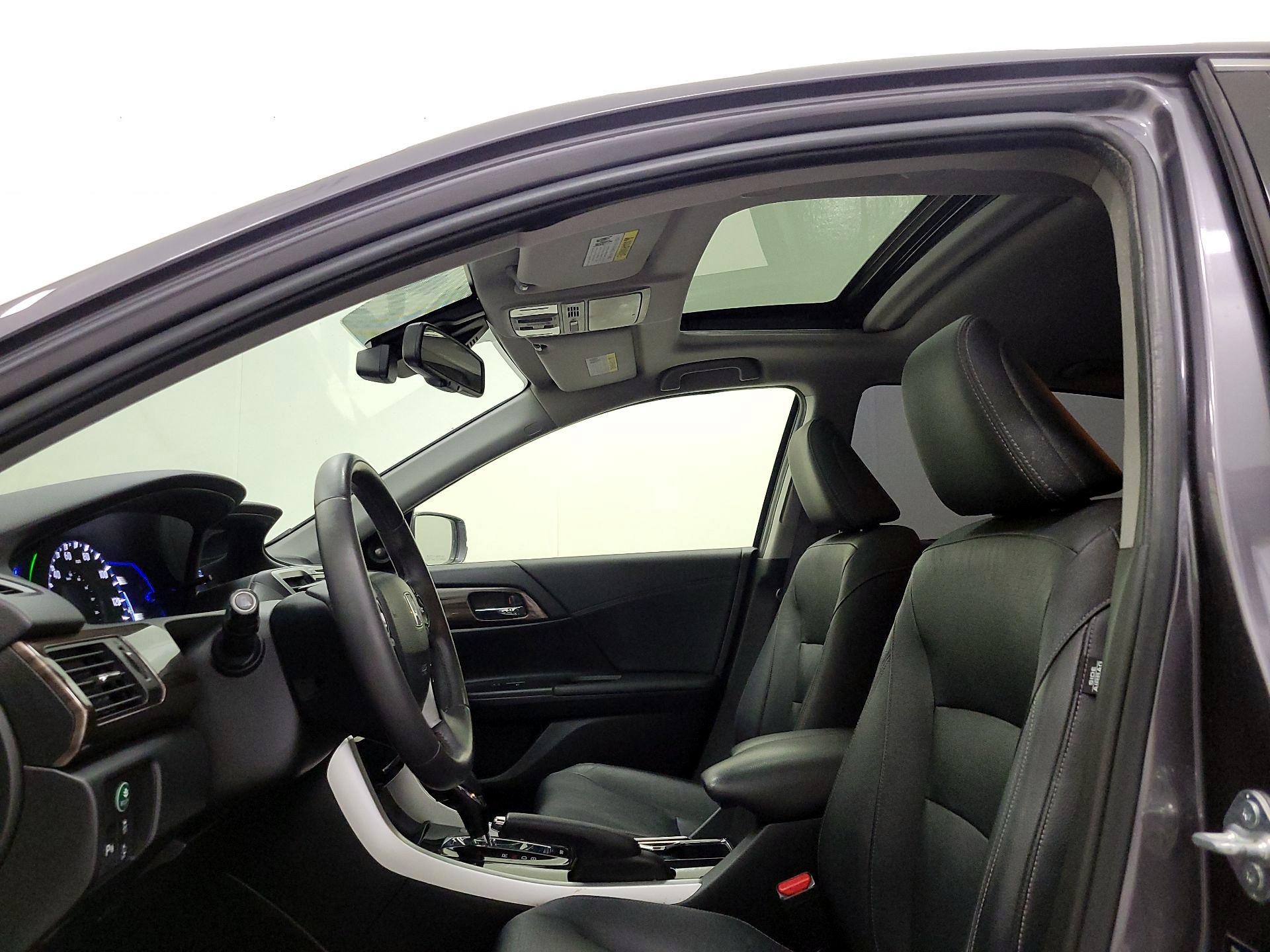 Thumbnail: 2017 Honda Accord - 20
