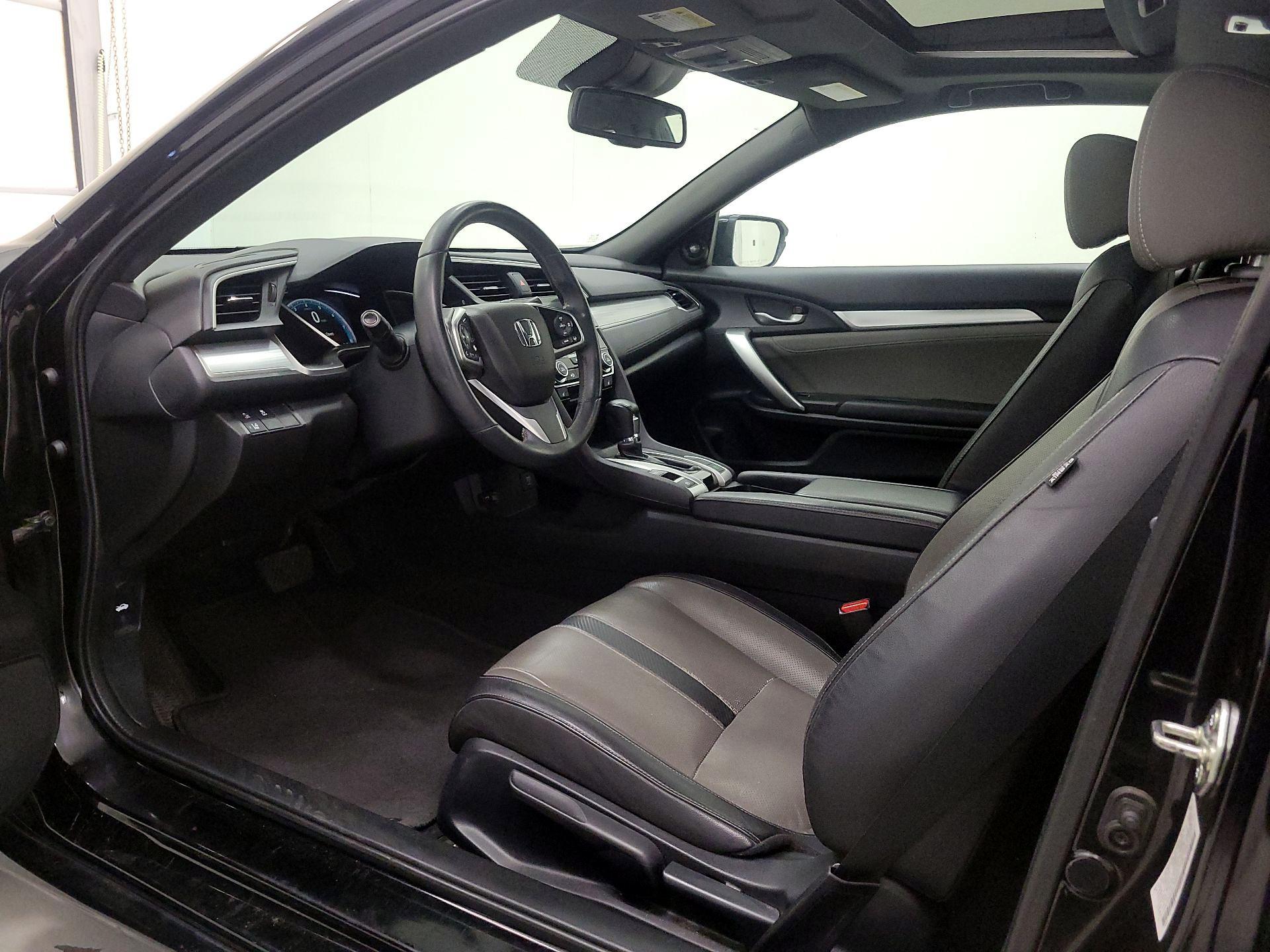 Thumbnail: 2016 Honda Civic - 11