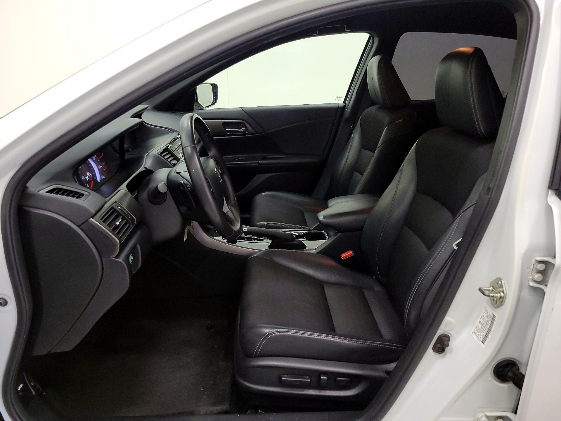 Thumbnail: 2017 Honda Accord - 11
