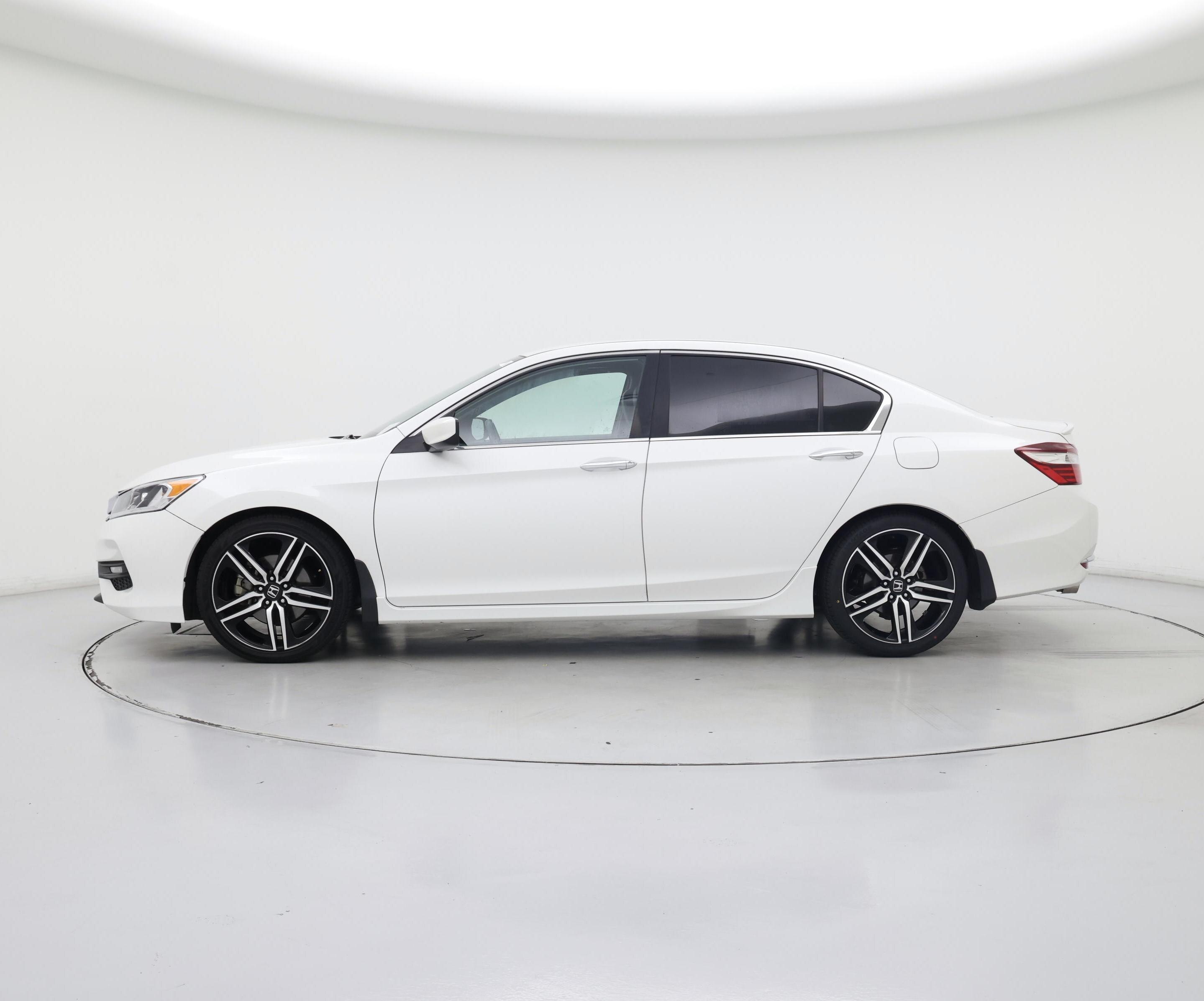 Thumbnail: 2017 Honda Accord - 3