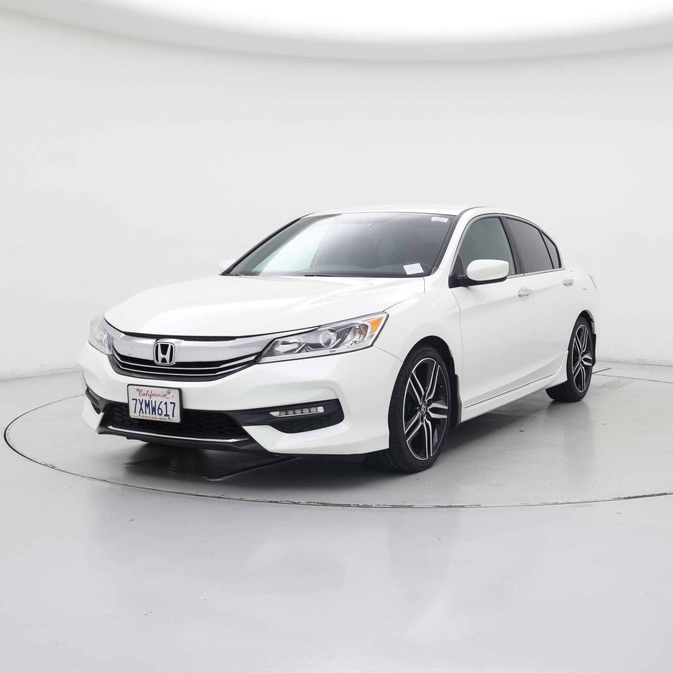 Thumbnail: 2017 Honda Accord - 4