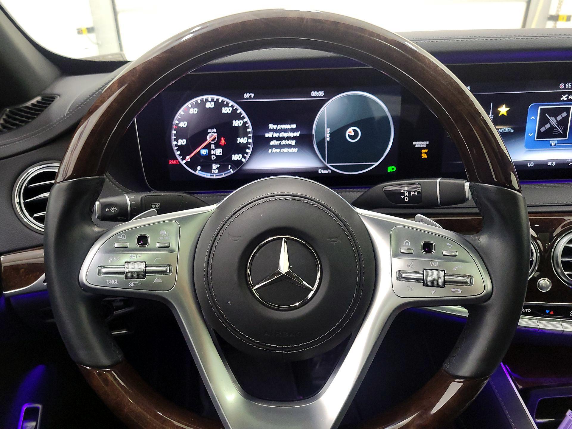 Thumbnail: 2018 Mercedes-Benz S-Class - 10