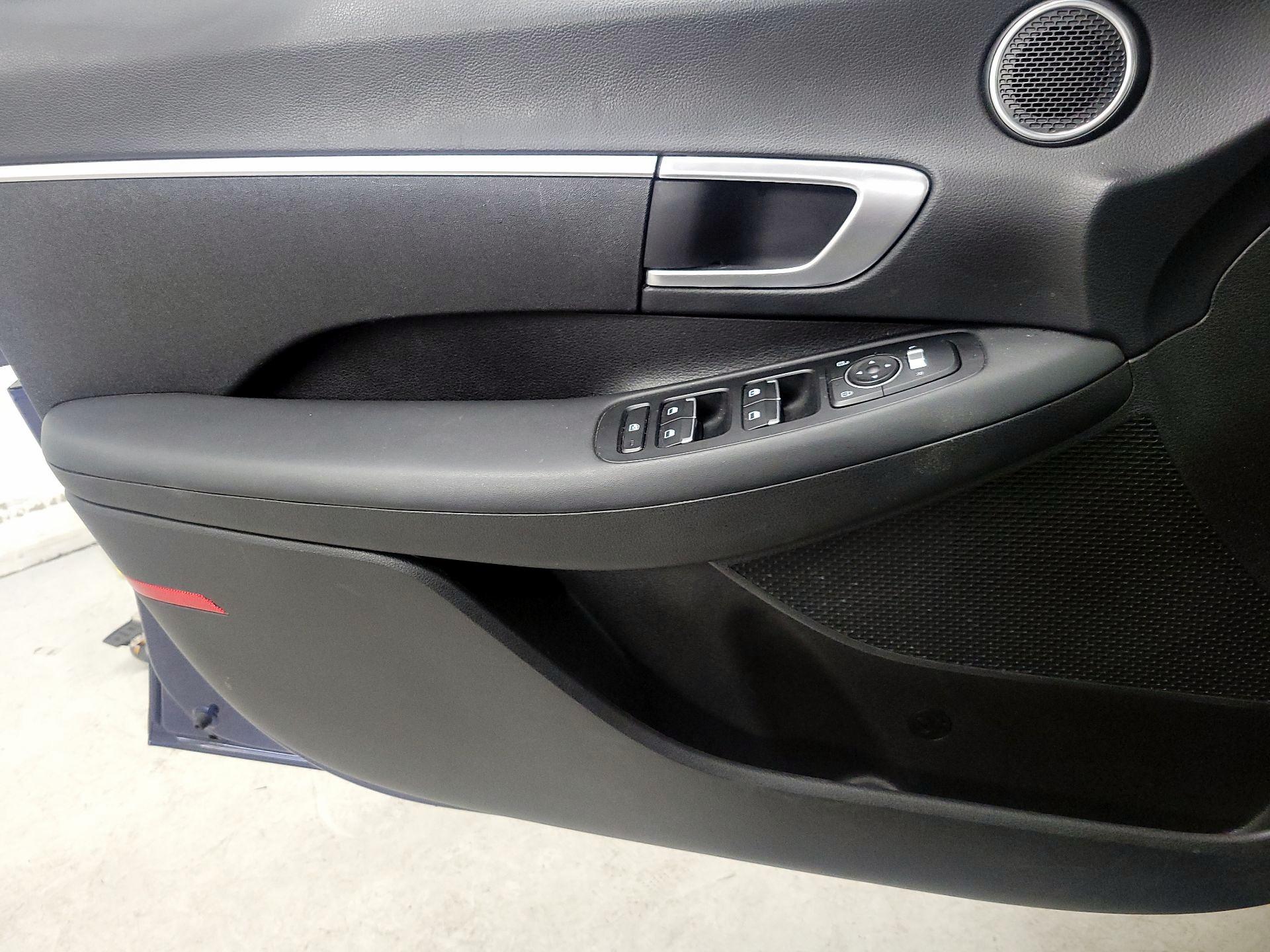 Thumbnail: 2022 Hyundai Sonata - 12