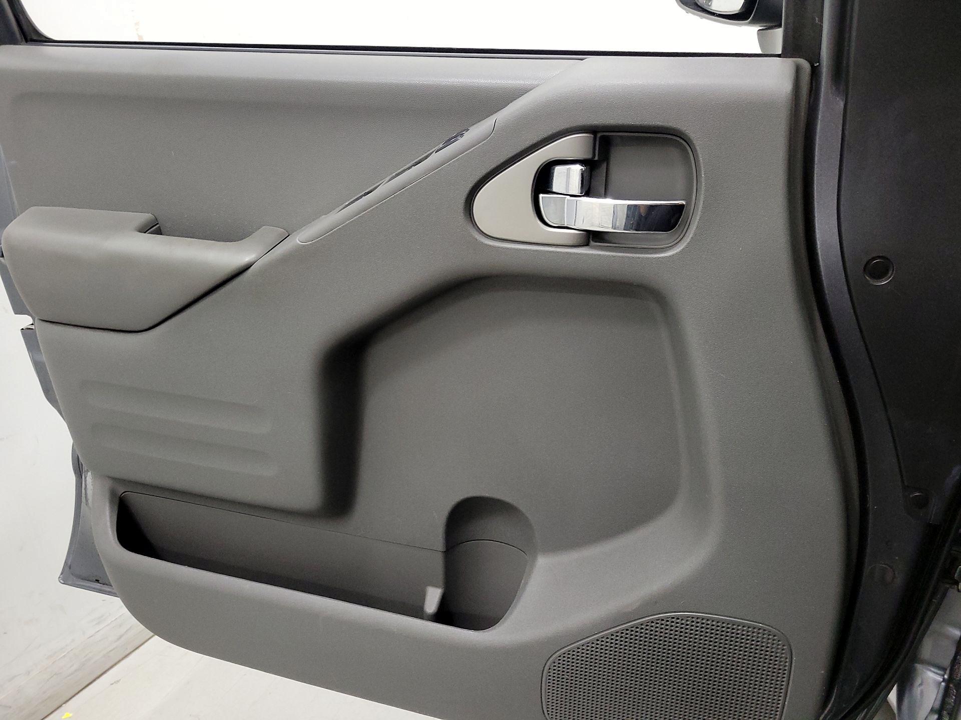 Thumbnail: 2016 Nissan Frontier - 12