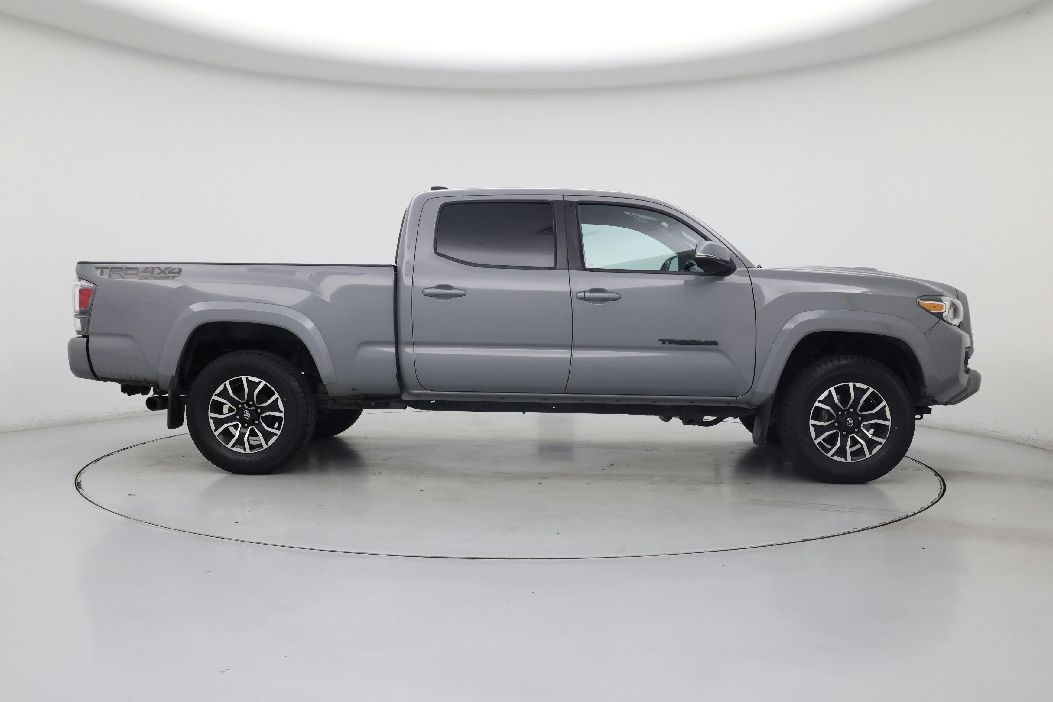 Thumbnail: 2021 Toyota Tacoma - 7