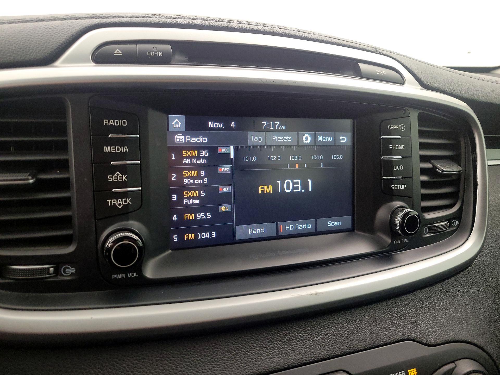 Thumbnail: 2017 Kia Sorento - 15