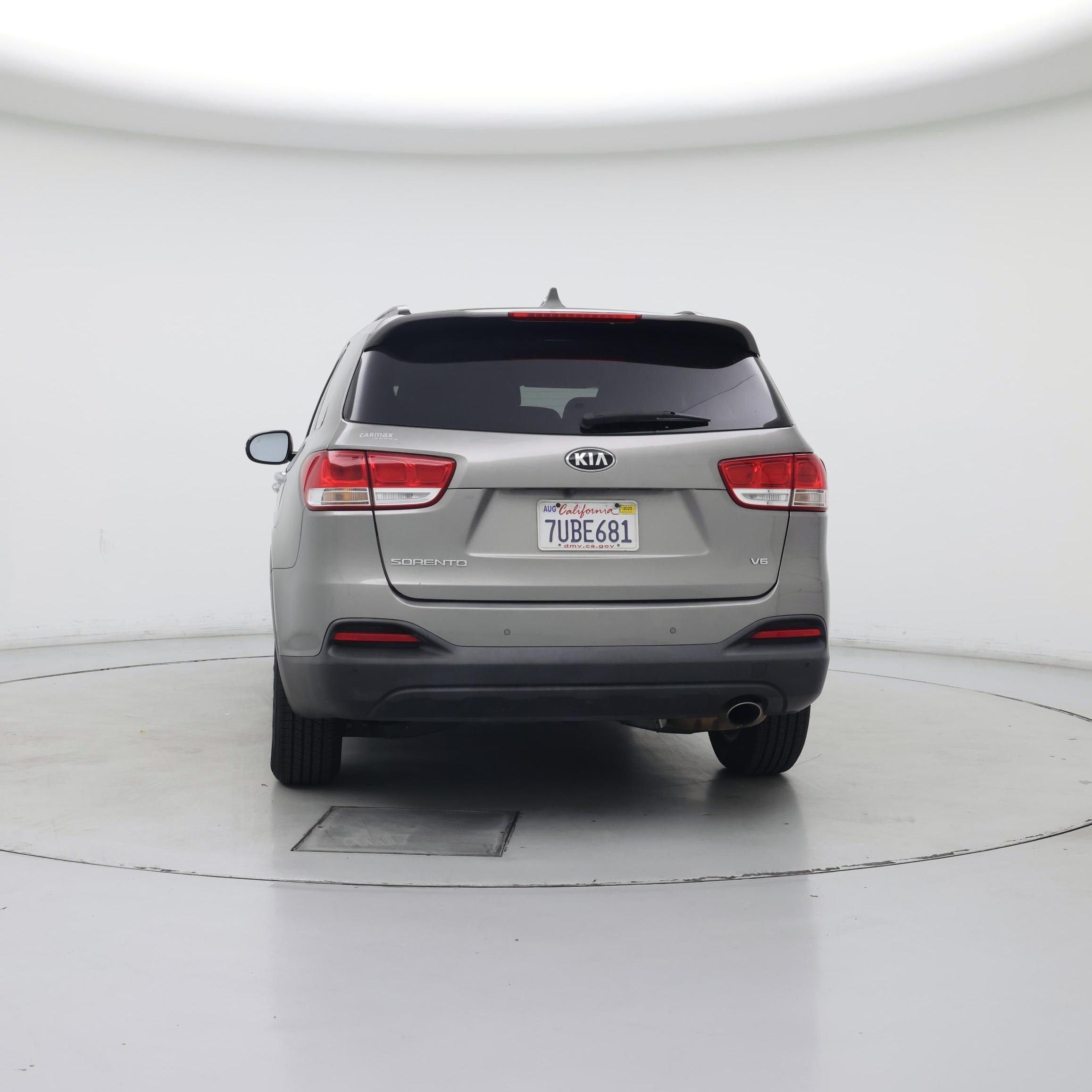 Thumbnail: 2017 Kia Sorento - 6