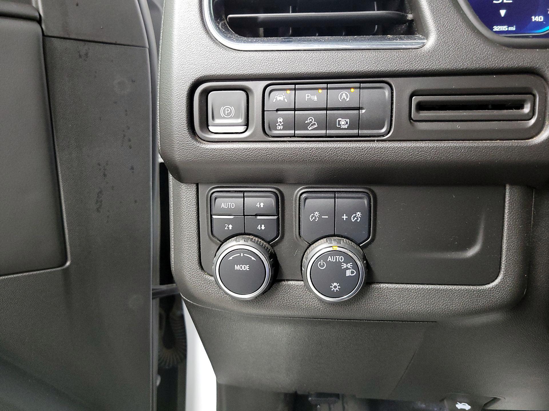 Thumbnail: 2023 Chevrolet Tahoe - 13