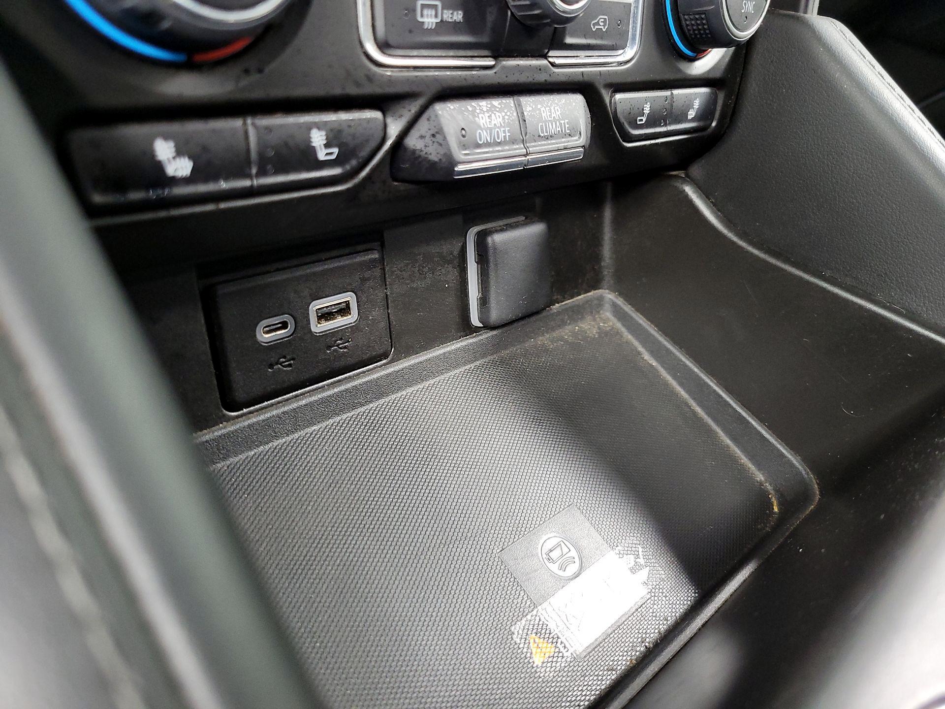 Thumbnail: 2023 Chevrolet Tahoe - 18