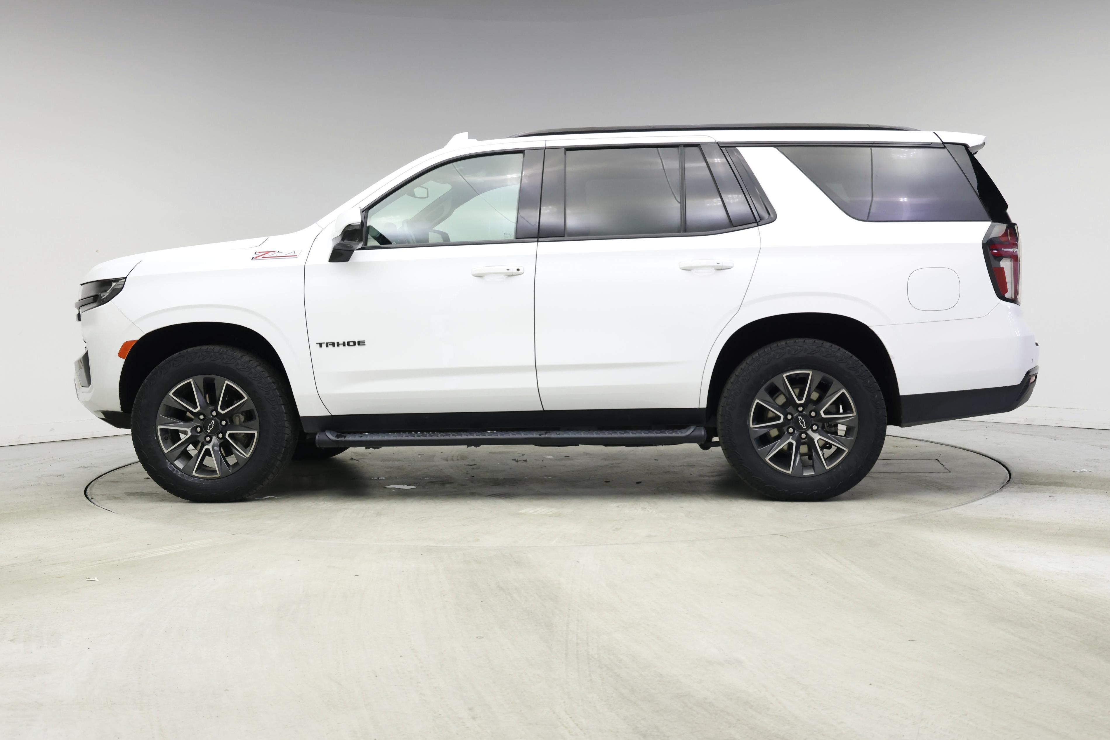 Thumbnail: 2023 Chevrolet Tahoe - 3