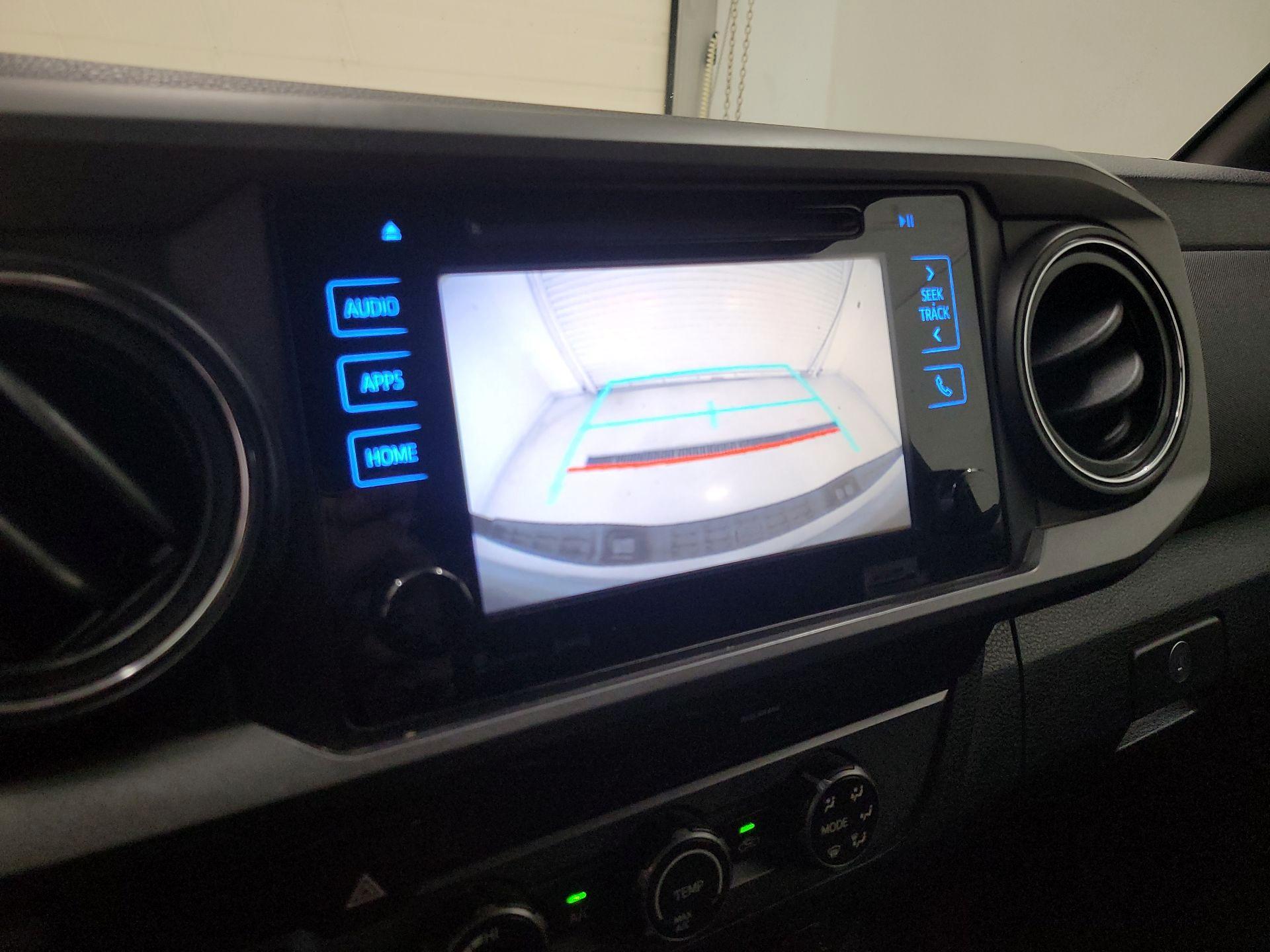 Thumbnail: 2019 Toyota Tacoma - 15