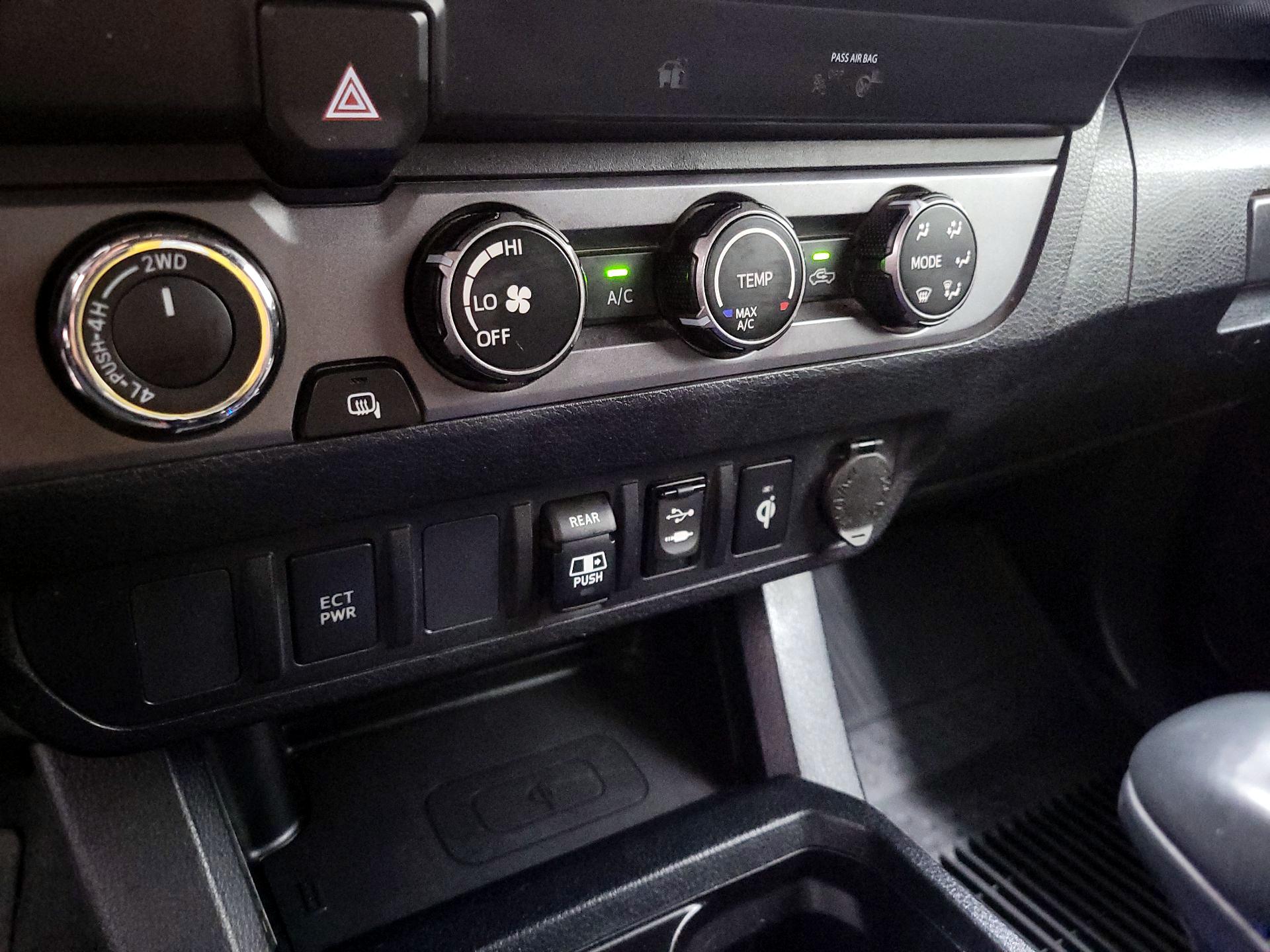 Thumbnail: 2019 Toyota Tacoma - 17