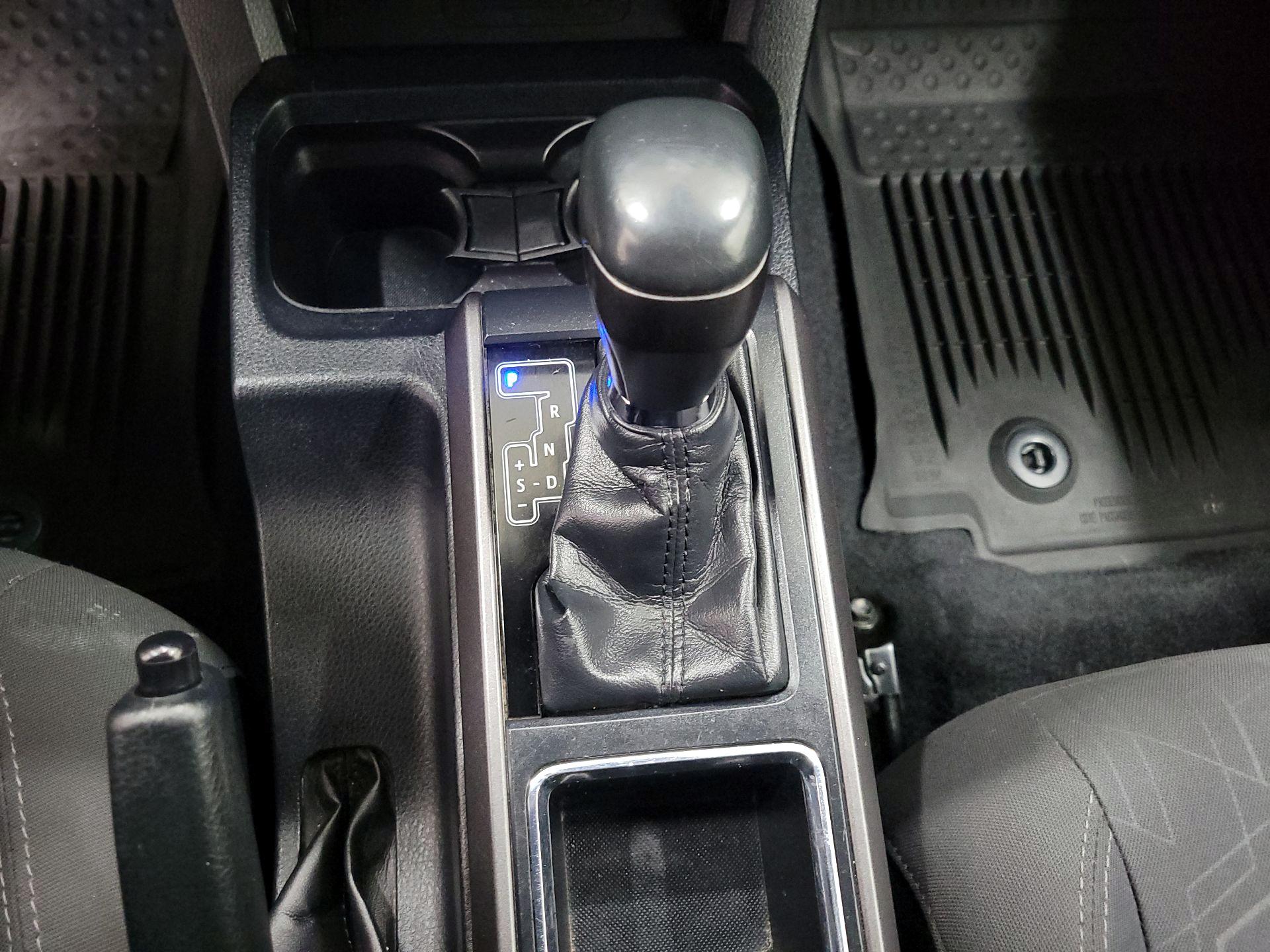 Thumbnail: 2019 Toyota Tacoma - 18