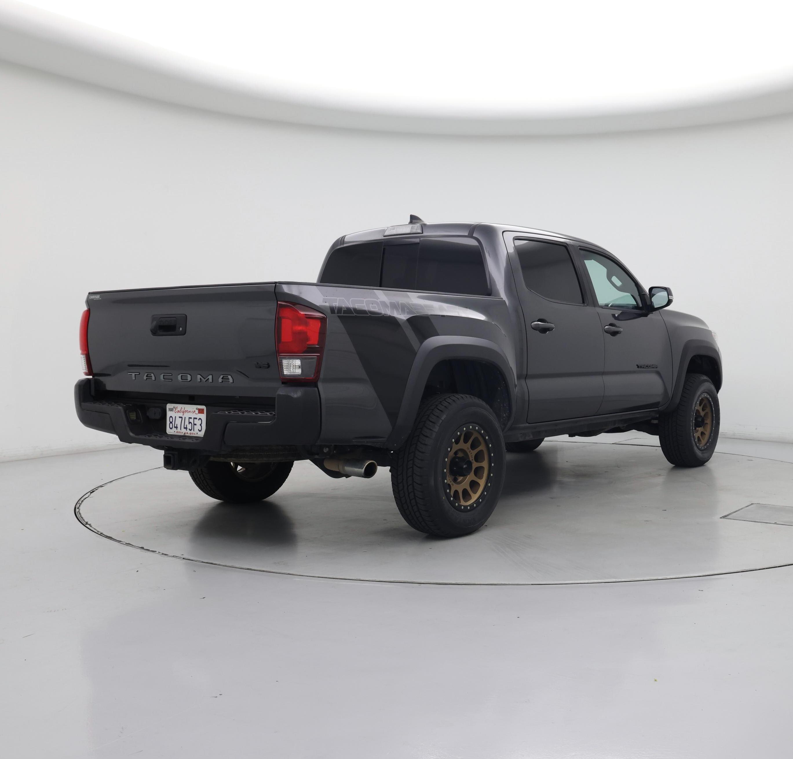 Thumbnail: 2019 Toyota Tacoma - 8