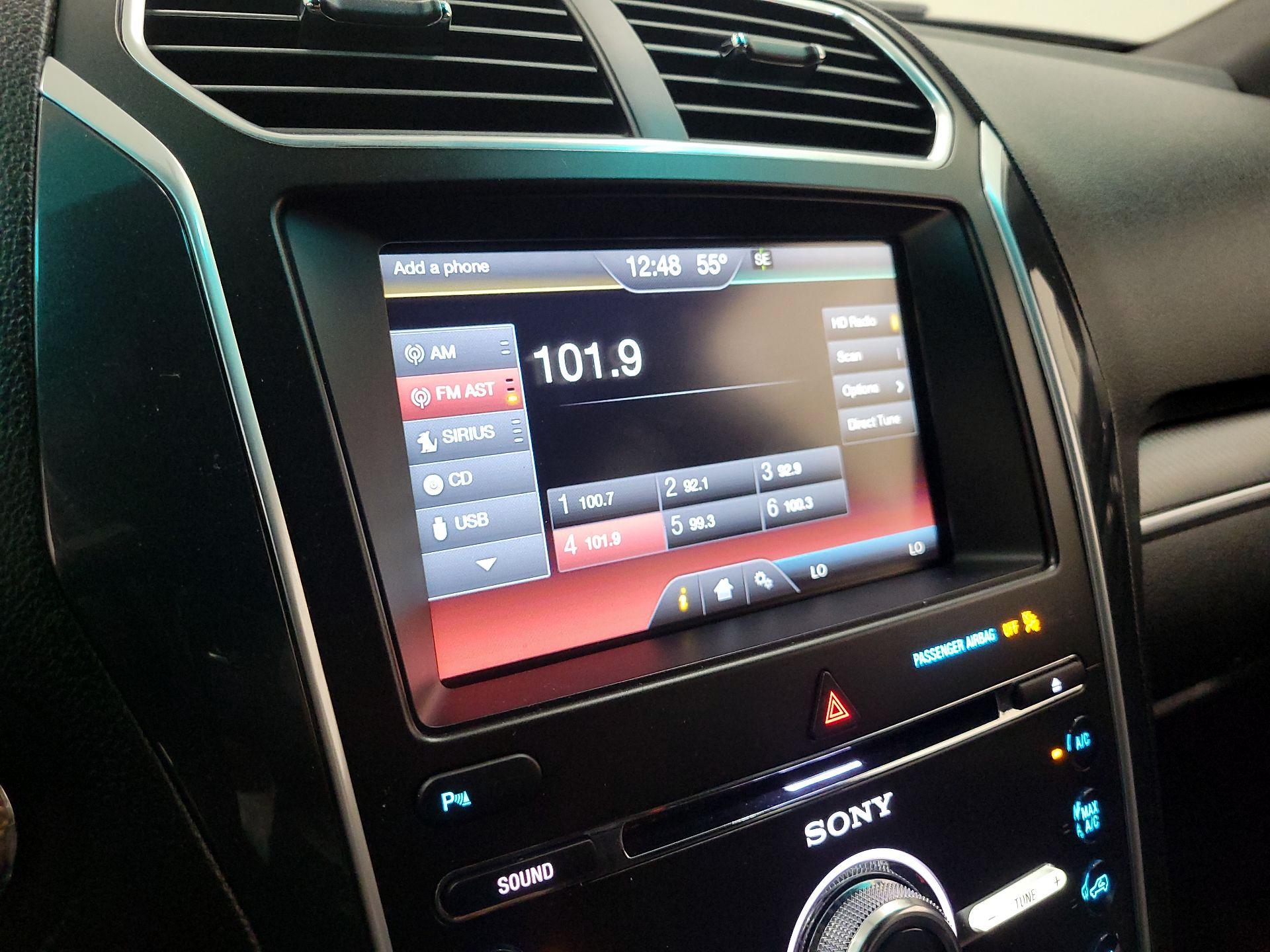 Thumbnail: 2016 Ford Explorer - 16