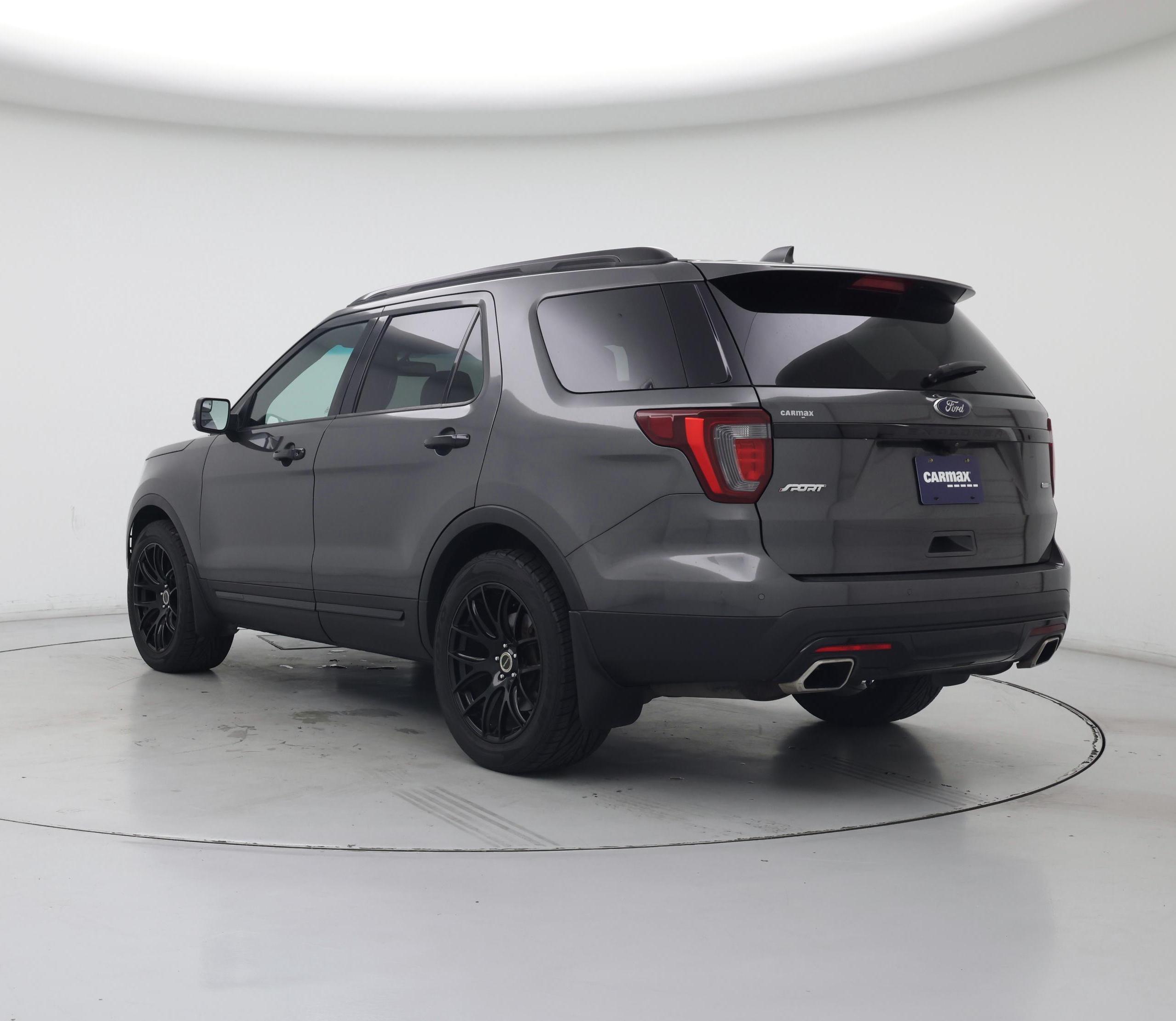 Thumbnail: 2016 Ford Explorer - 2