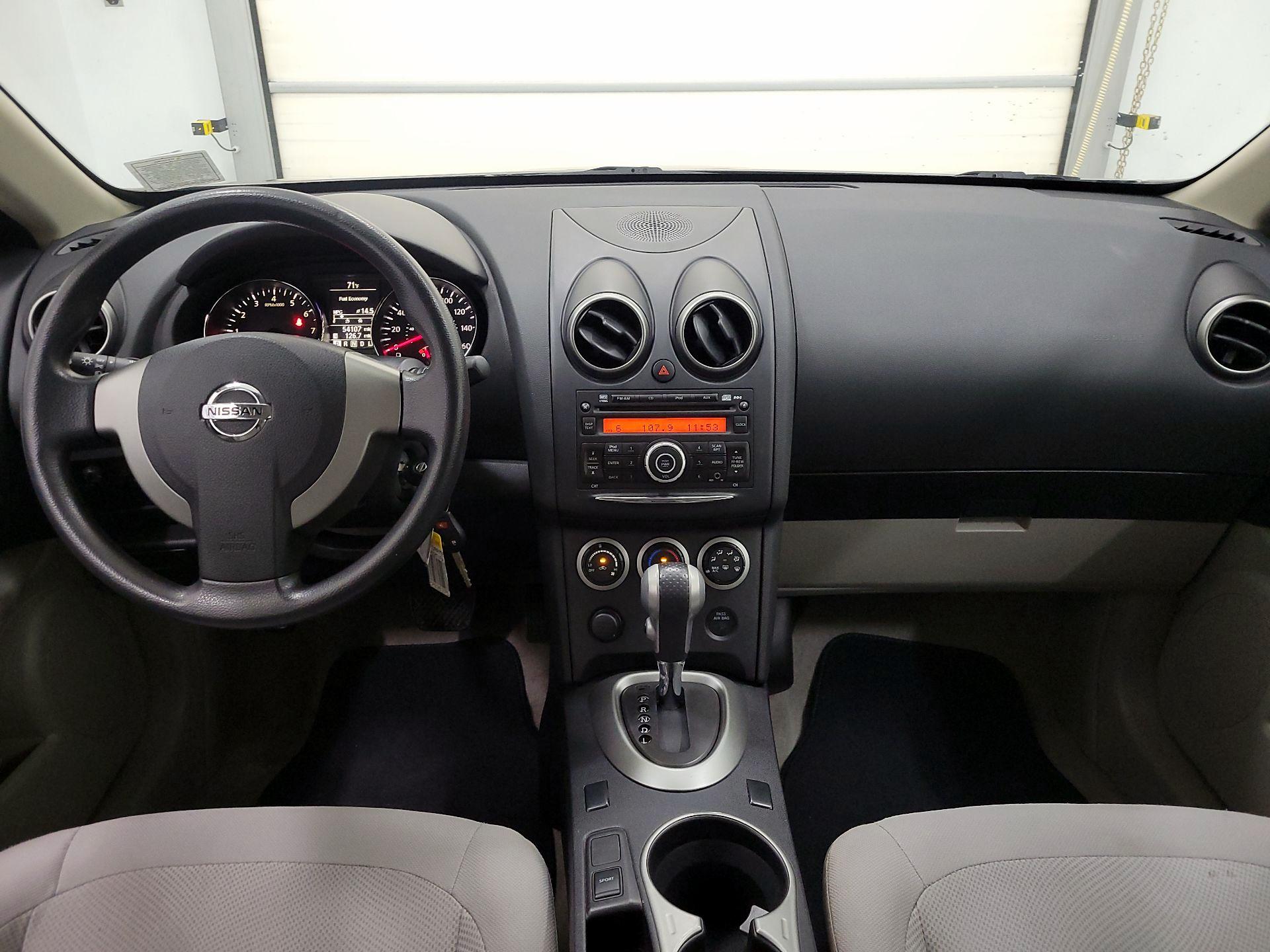 Thumbnail: 2015 Nissan Rogue - 9
