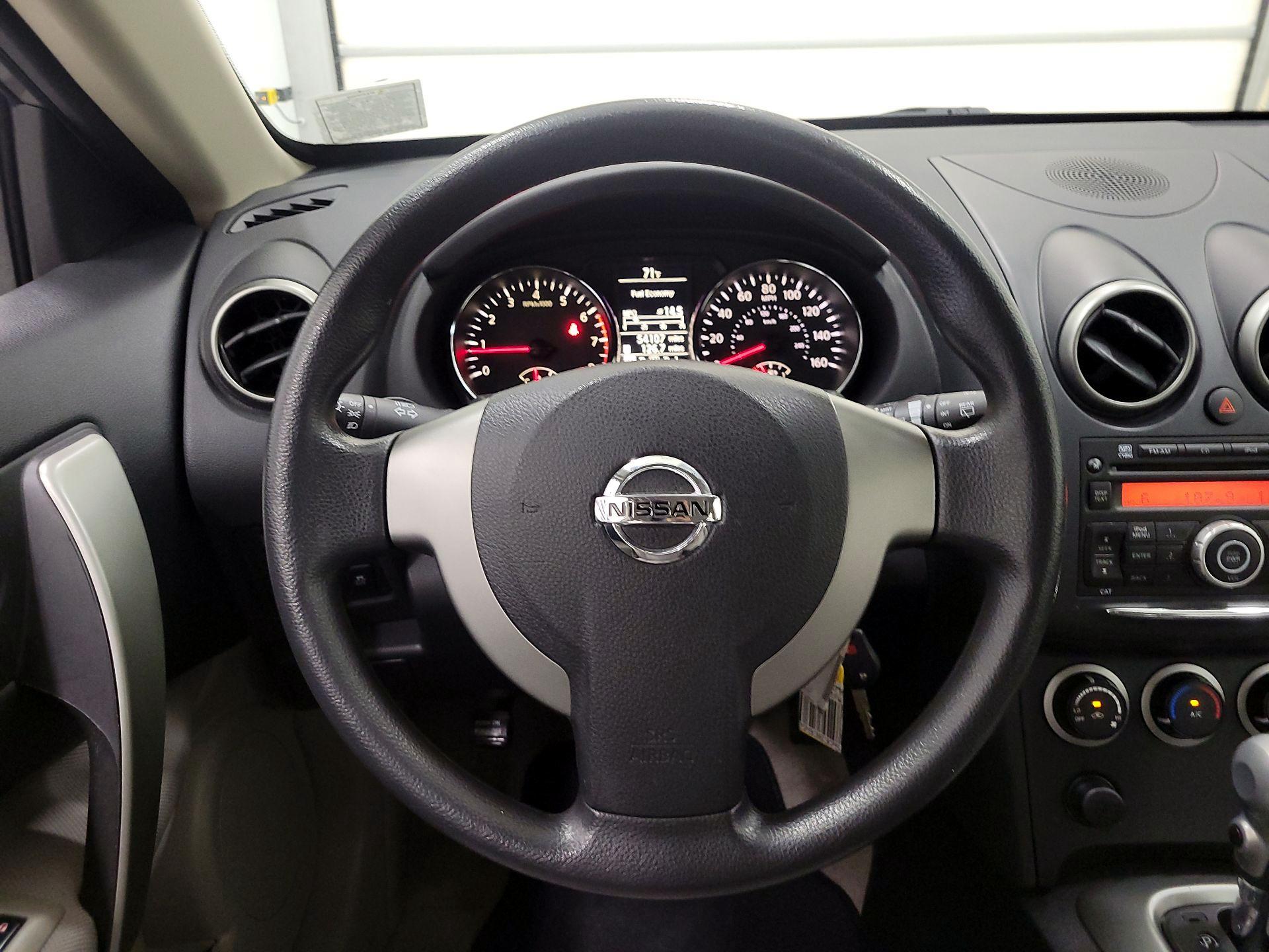 Thumbnail: 2015 Nissan Rogue - 10