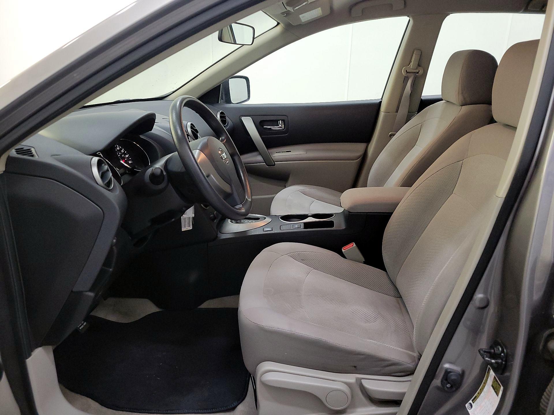 Thumbnail: 2015 Nissan Rogue - 11