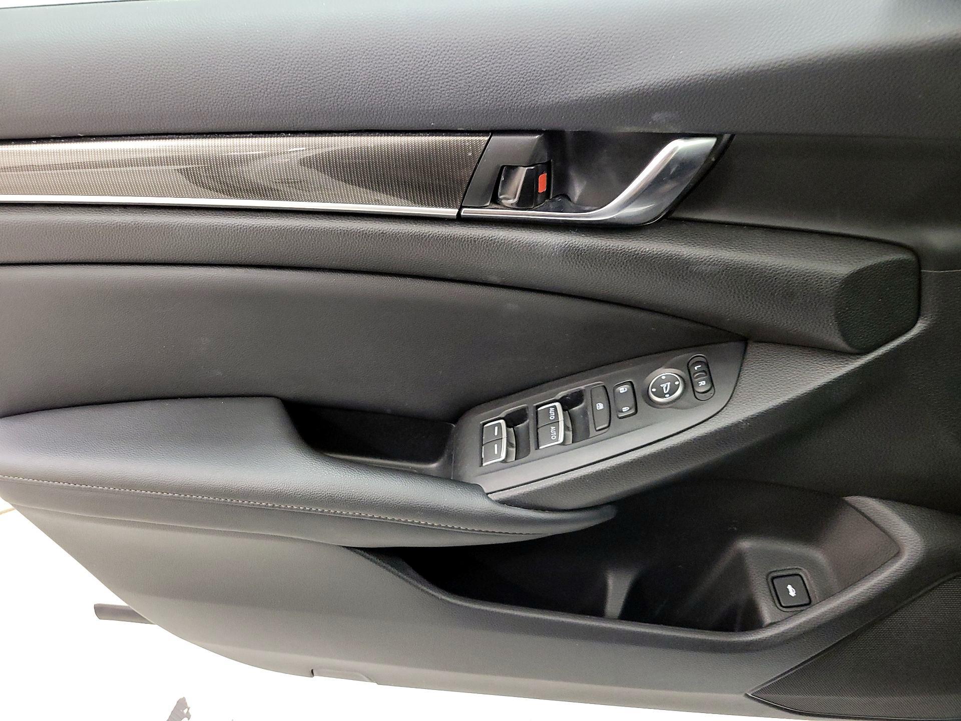Thumbnail: 2021 Honda Accord - 12