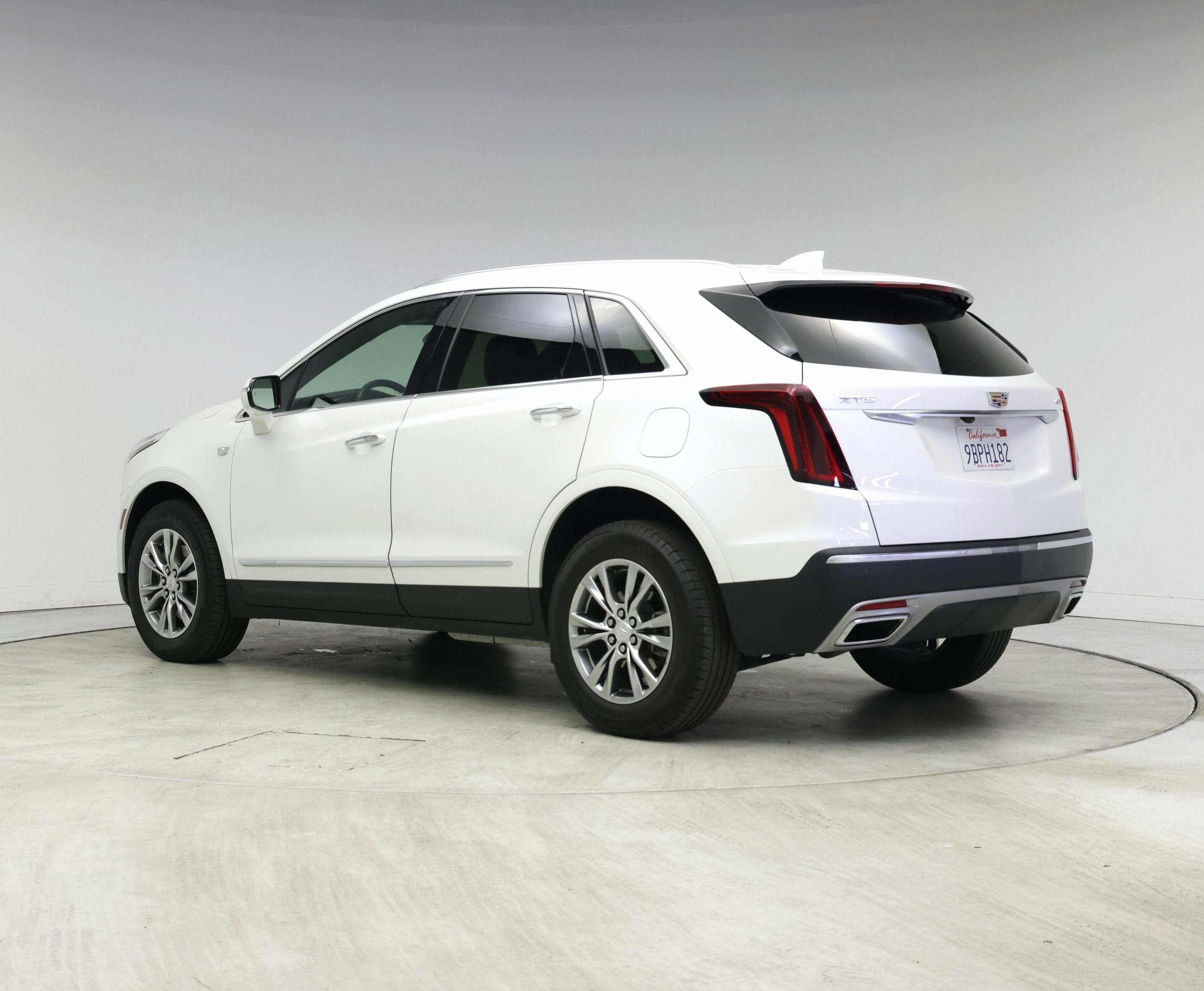 Thumbnail: 2022 Cadillac XT5 - 2