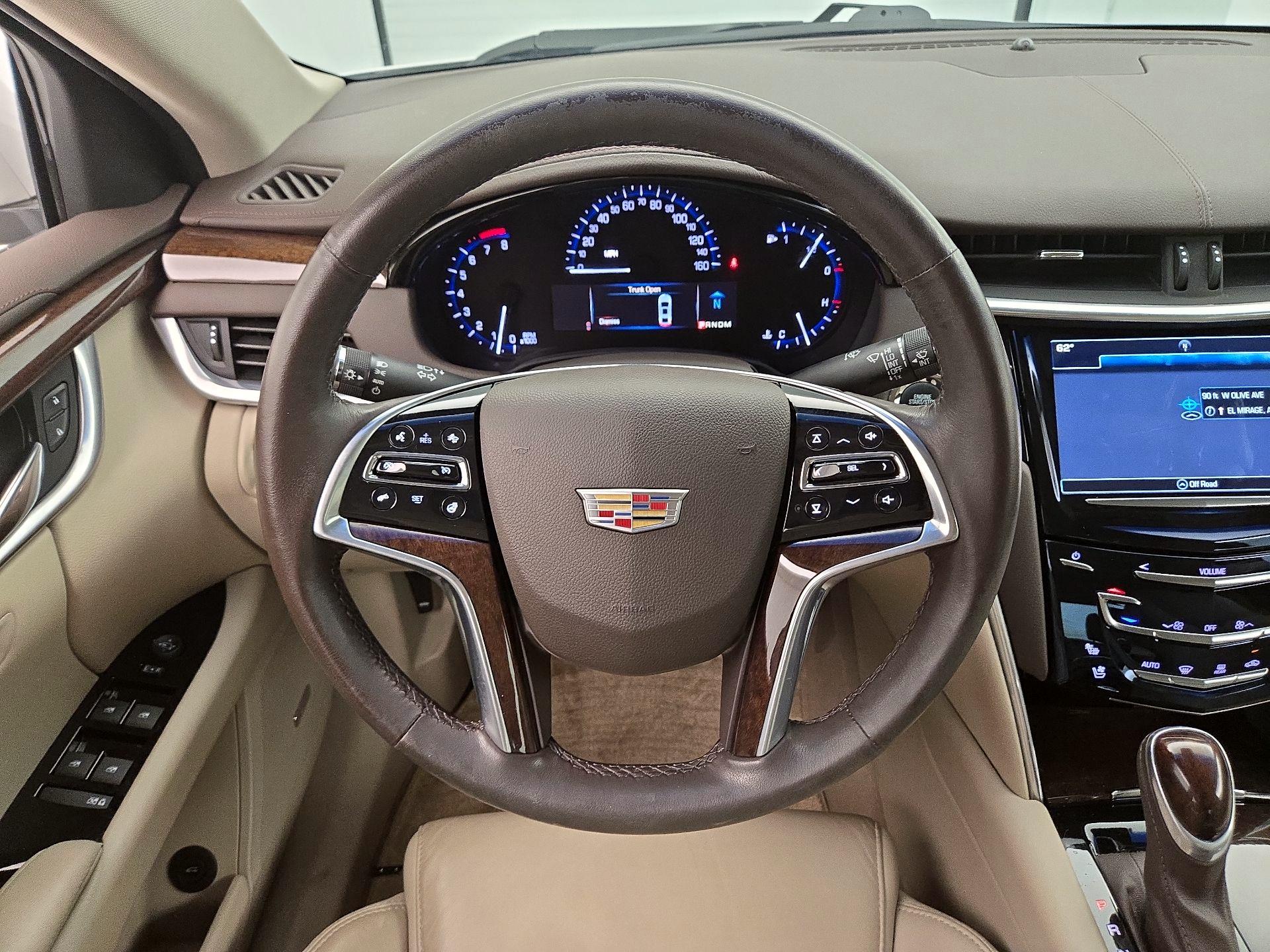 Thumbnail: 2016 Cadillac XTS - 10