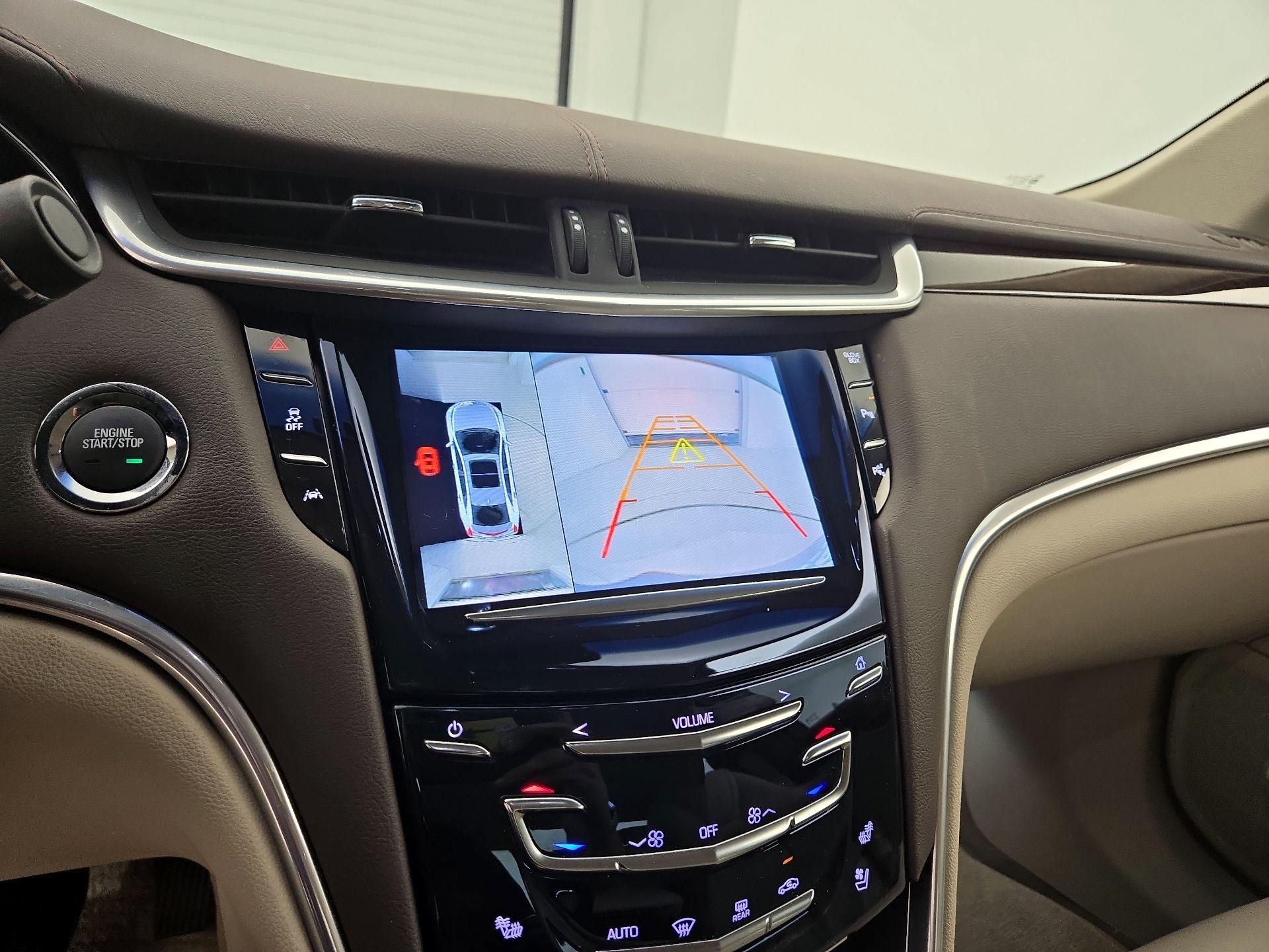 Thumbnail: 2016 Cadillac XTS - 15