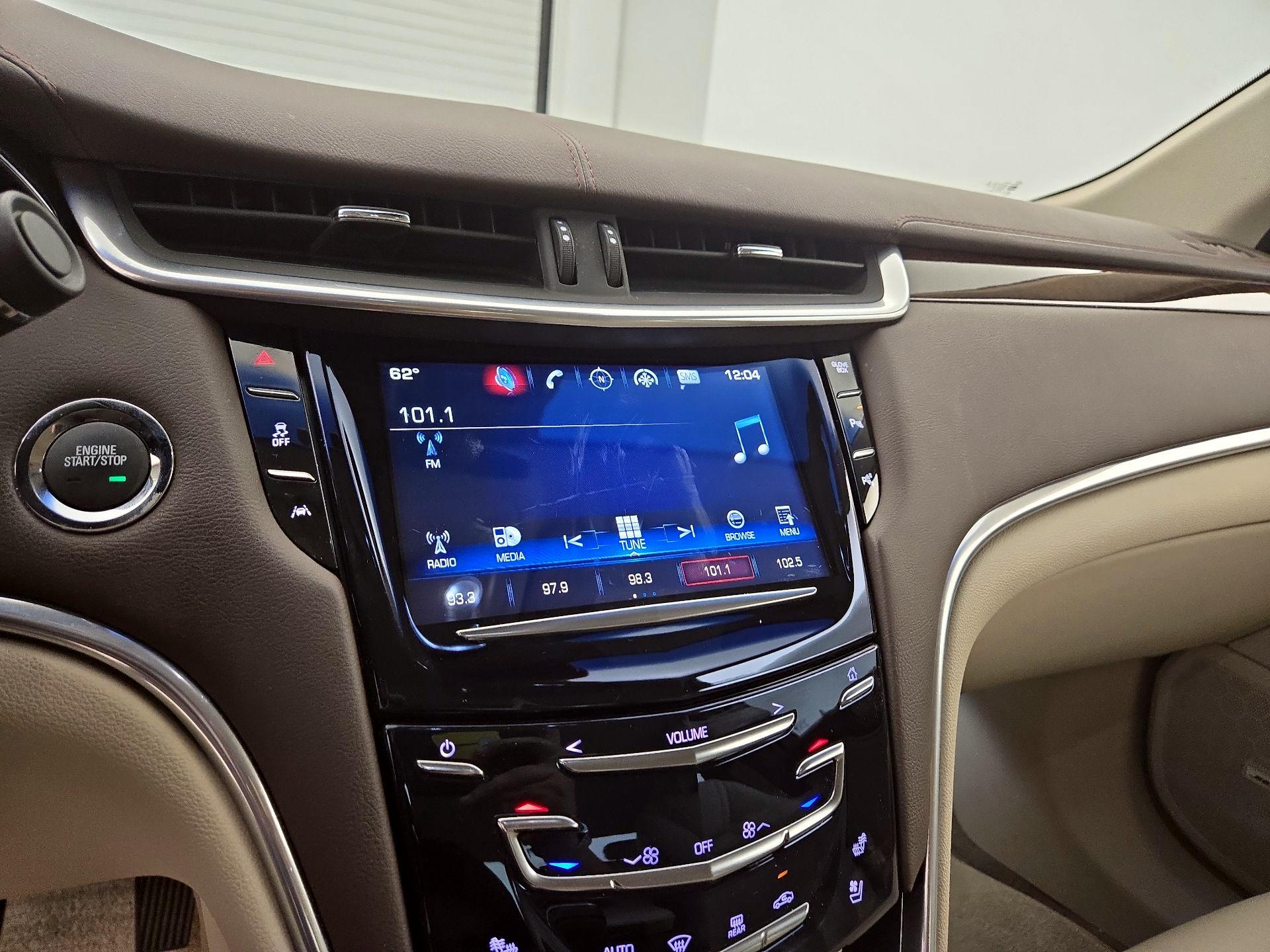 Thumbnail: 2016 Cadillac XTS - 16