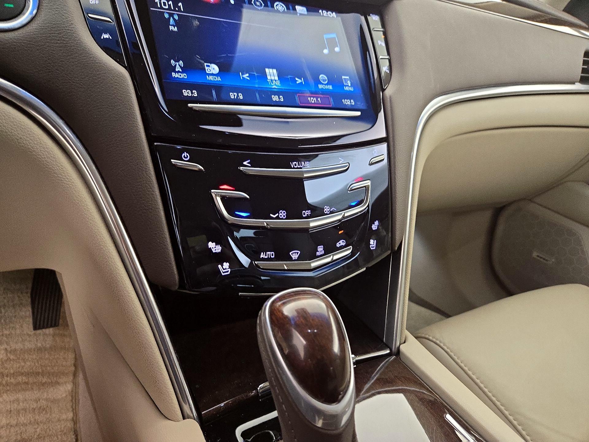Thumbnail: 2016 Cadillac XTS - 17